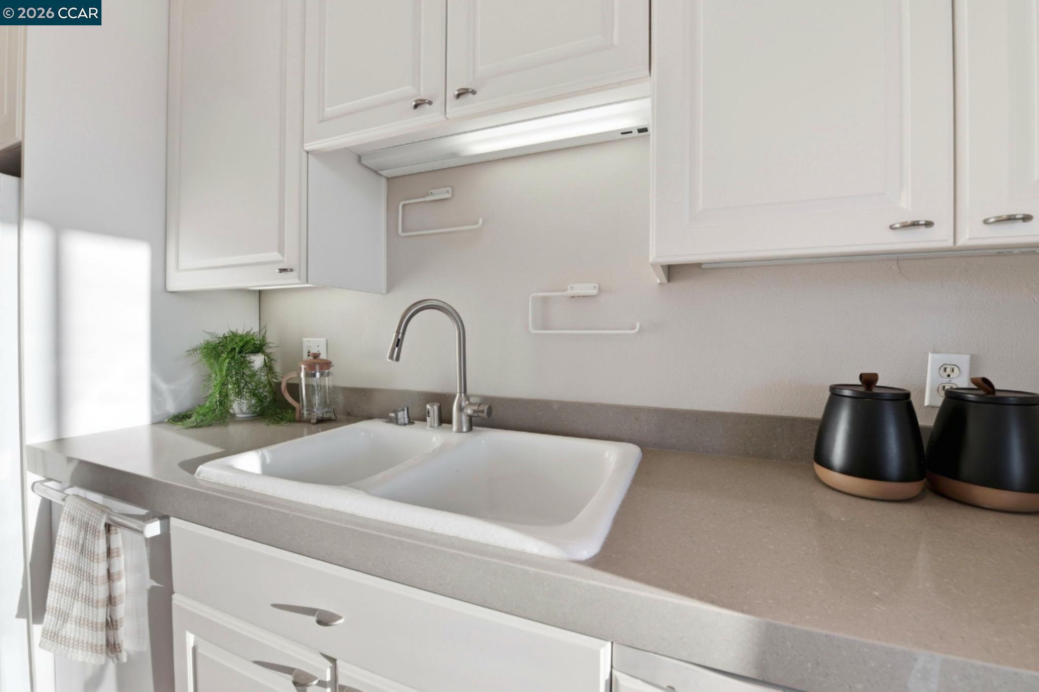 Photo #7: 41125538 Listing: Photo #7