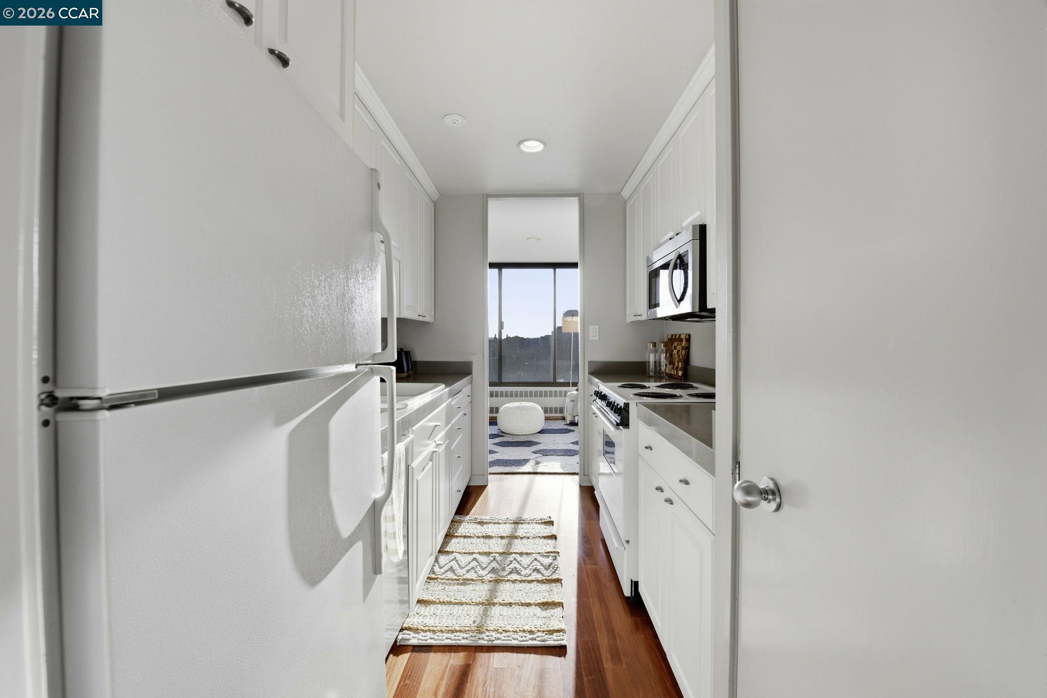 Photo #9: 41125538 Listing: Photo #9