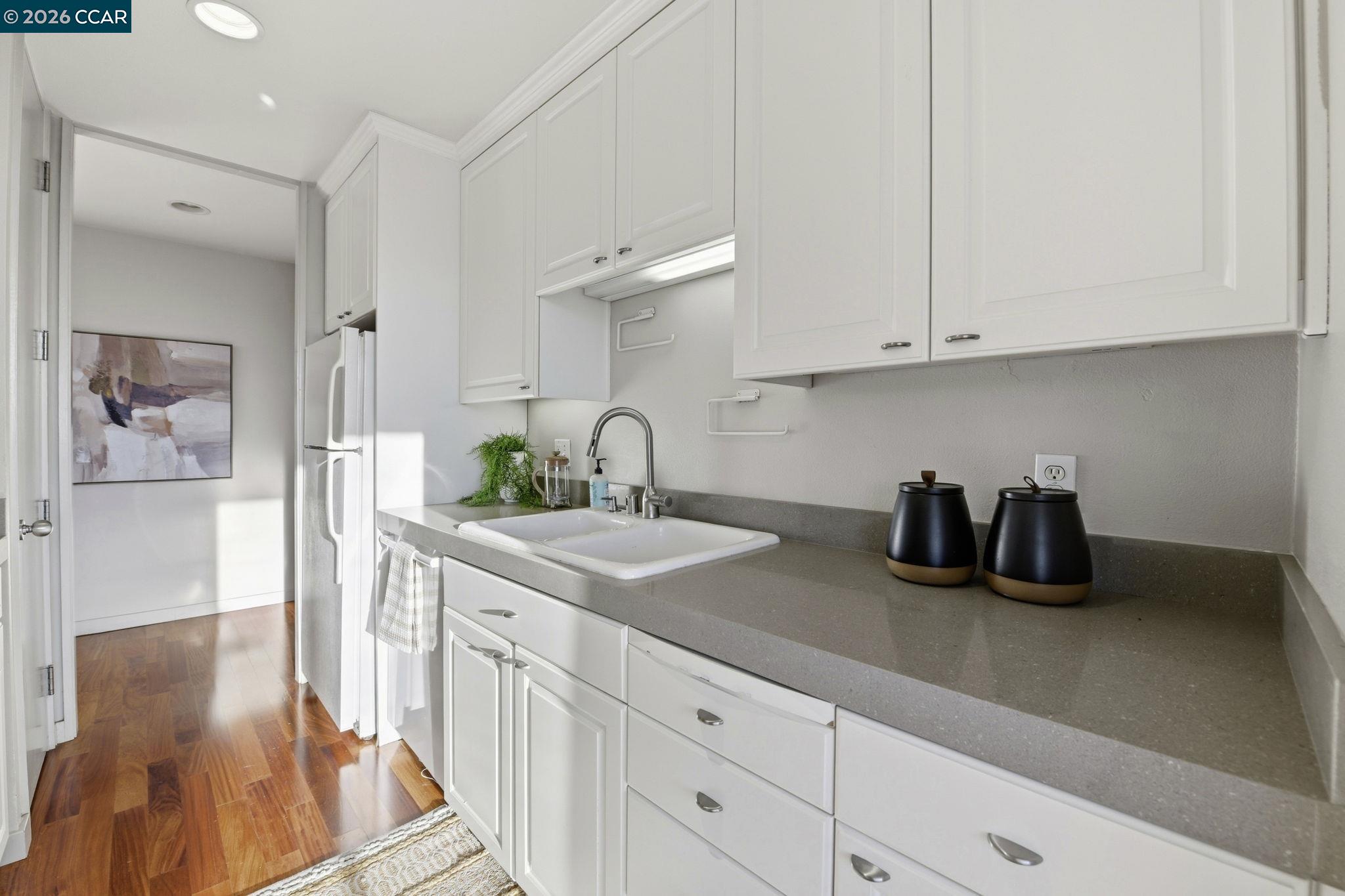 Photo #10: 41125538 Listing: Photo #10