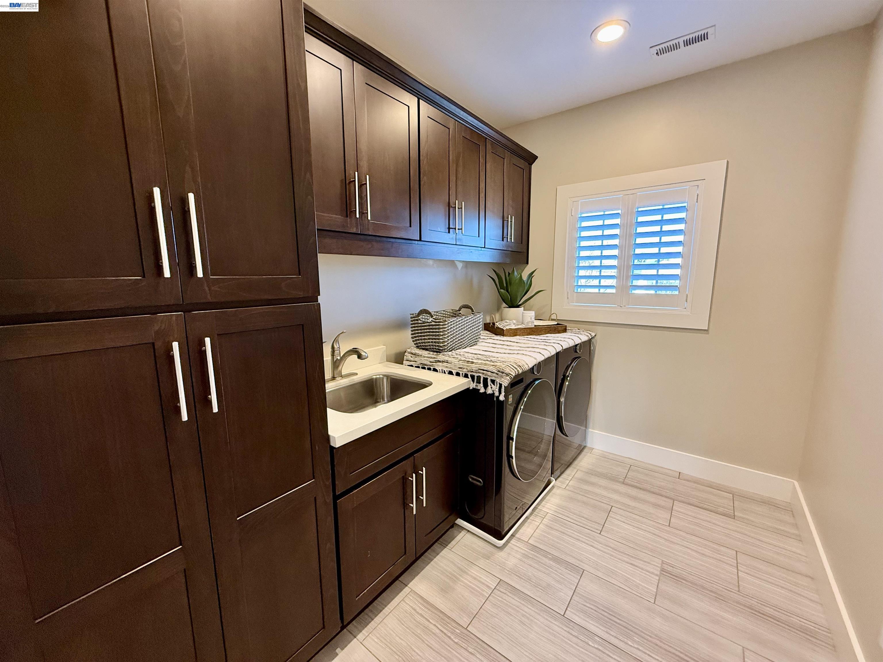 Detail Gallery Image 33 of 60 For 1500 Arroyo Rd, Livermore,  CA 94550 - 4 Beds | 3 Baths