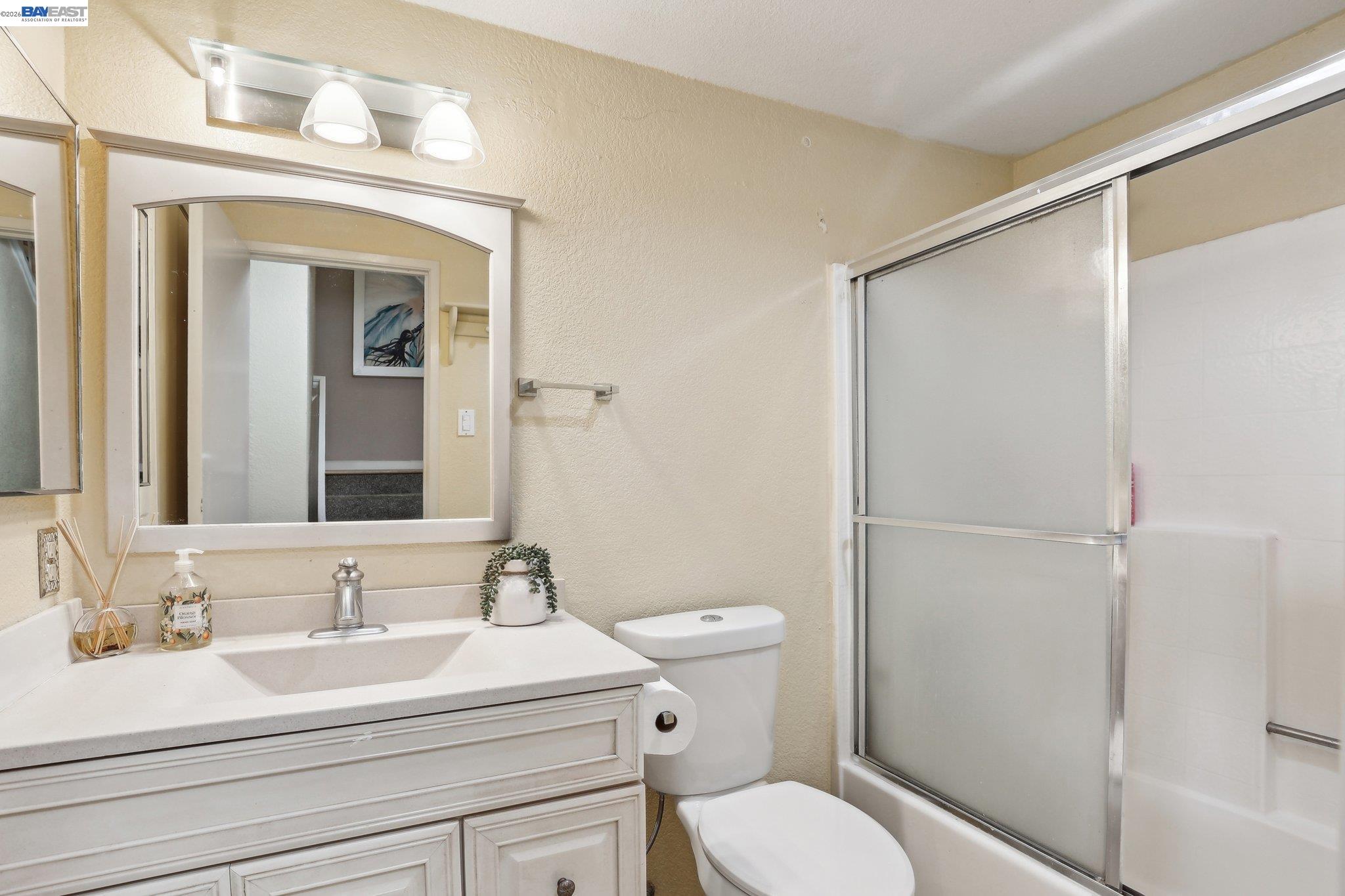 Detail Gallery Image 13 of 27 For 323 Rosemarie Pl, Bay Point,  CA 94565 - 3 Beds | 2/1 Baths