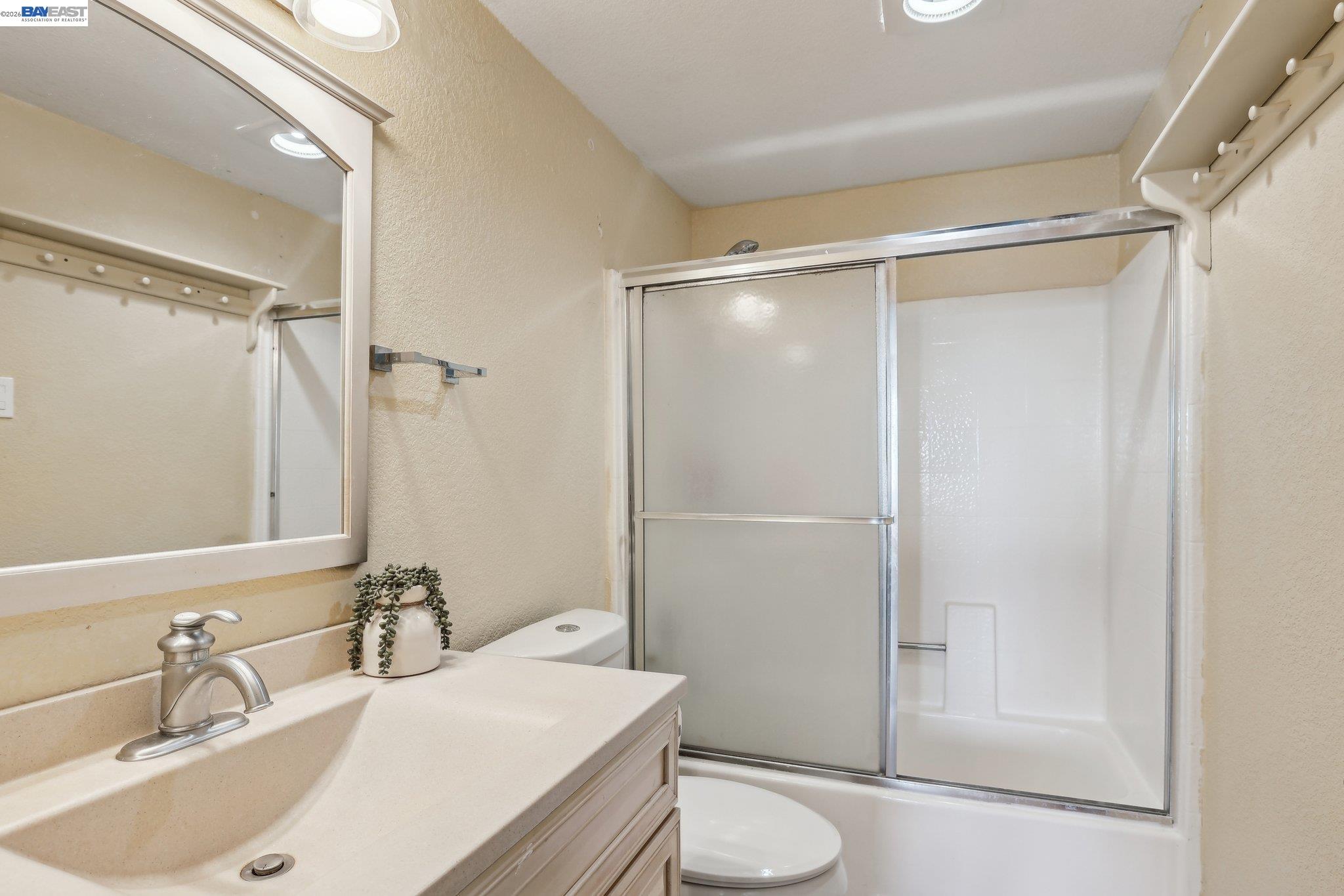 Detail Gallery Image 20 of 27 For 323 Rosemarie Pl, Bay Point,  CA 94565 - 3 Beds | 2/1 Baths