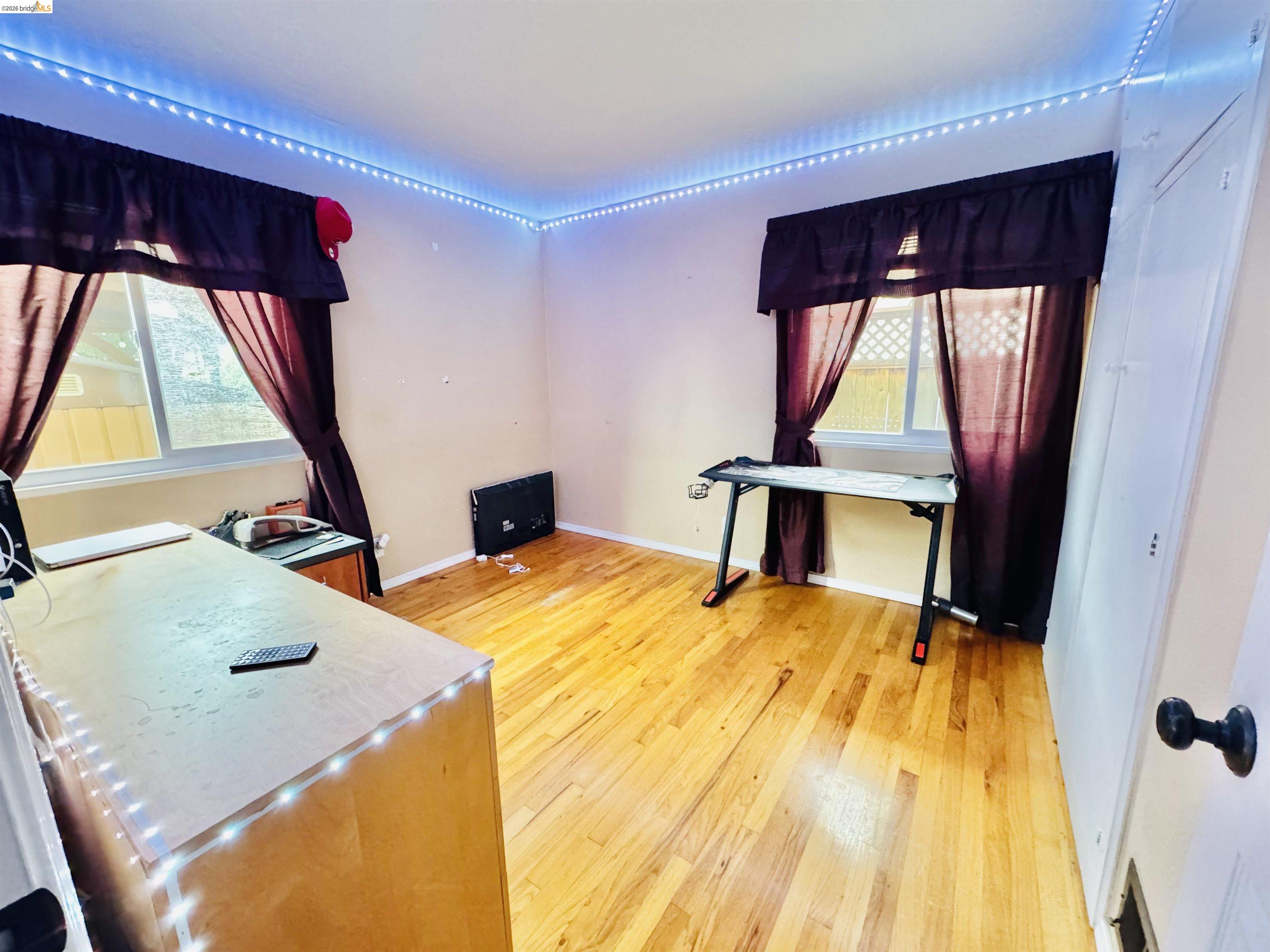 Detail Gallery Image 7 of 19 For 40 E Harper St, Stockton,  CA 95204 - 3 Beds | 2 Baths