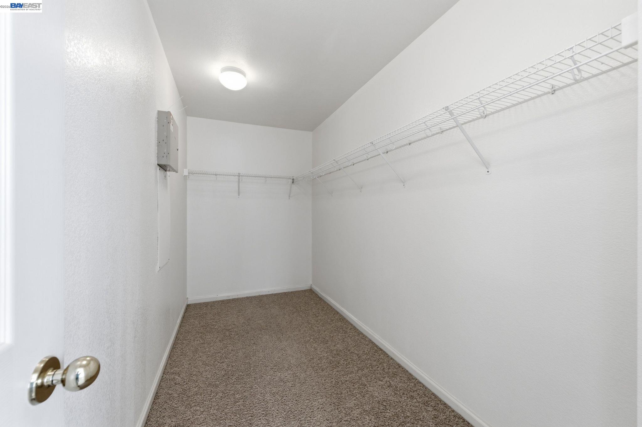 Detail Gallery Image 15 of 28 For 1405 Cat Tail Dr, Stockton,  CA 95204 - 4 Beds | 2/1 Baths