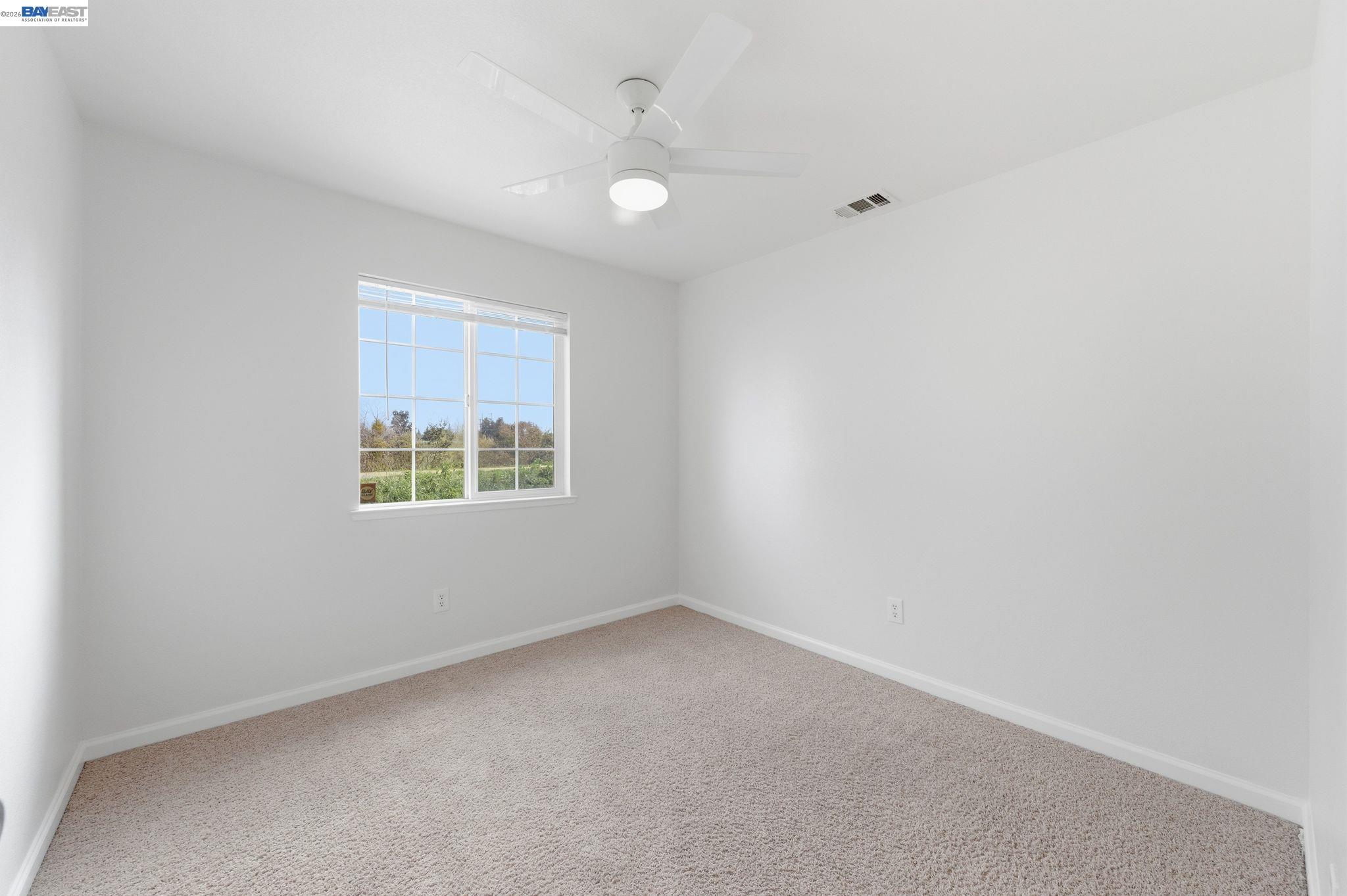 Detail Gallery Image 19 of 28 For 1405 Cat Tail Dr, Stockton,  CA 95204 - 4 Beds | 2/1 Baths