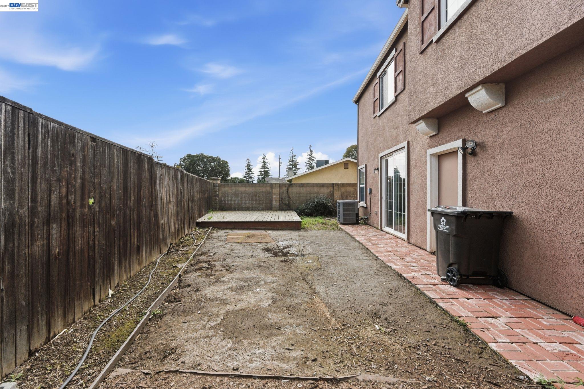 Detail Gallery Image 27 of 28 For 1405 Cat Tail Dr, Stockton,  CA 95204 - 4 Beds | 2/1 Baths