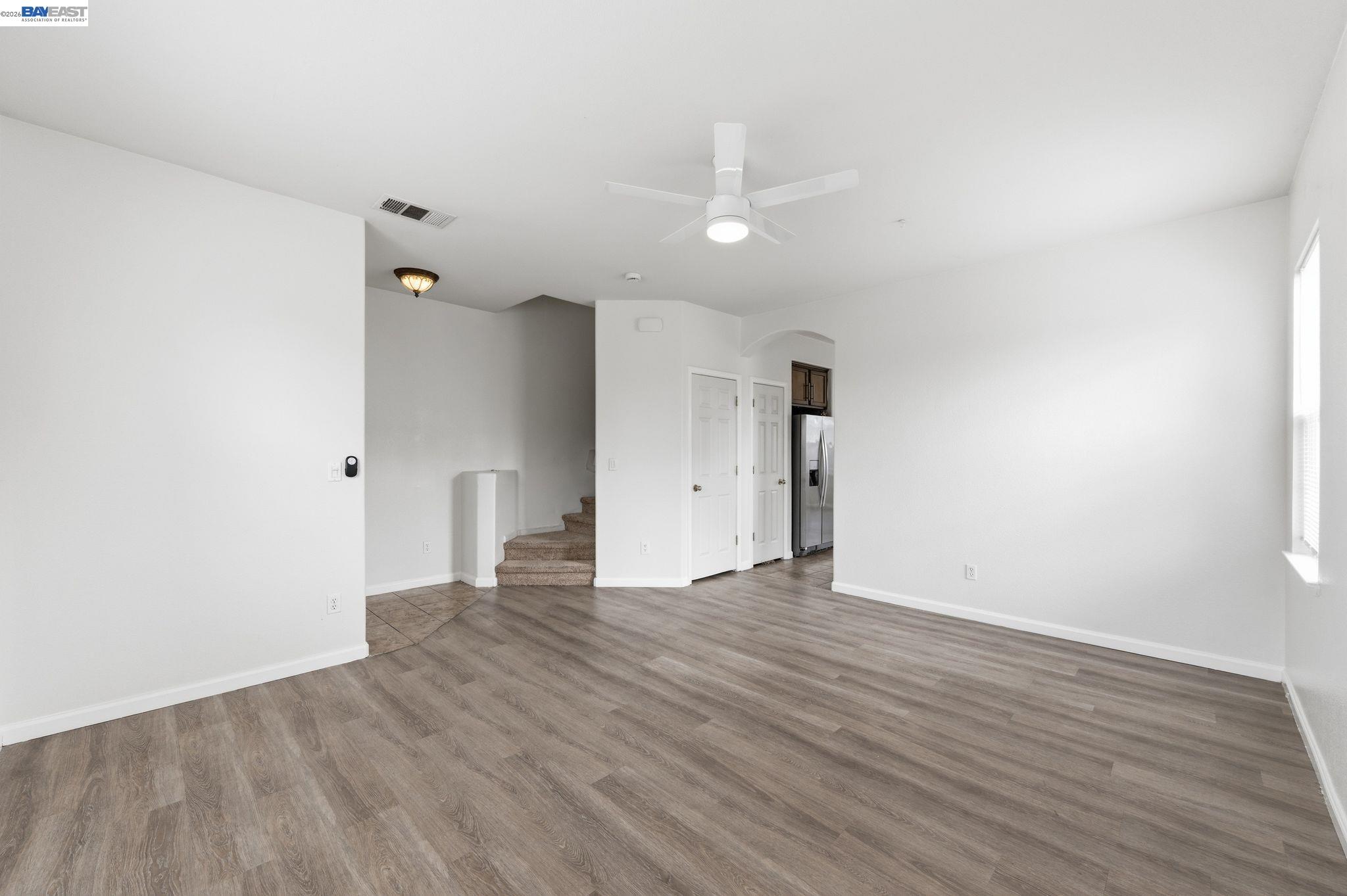 Detail Gallery Image 6 of 28 For 1405 Cat Tail Dr, Stockton,  CA 95204 - 4 Beds | 2/1 Baths