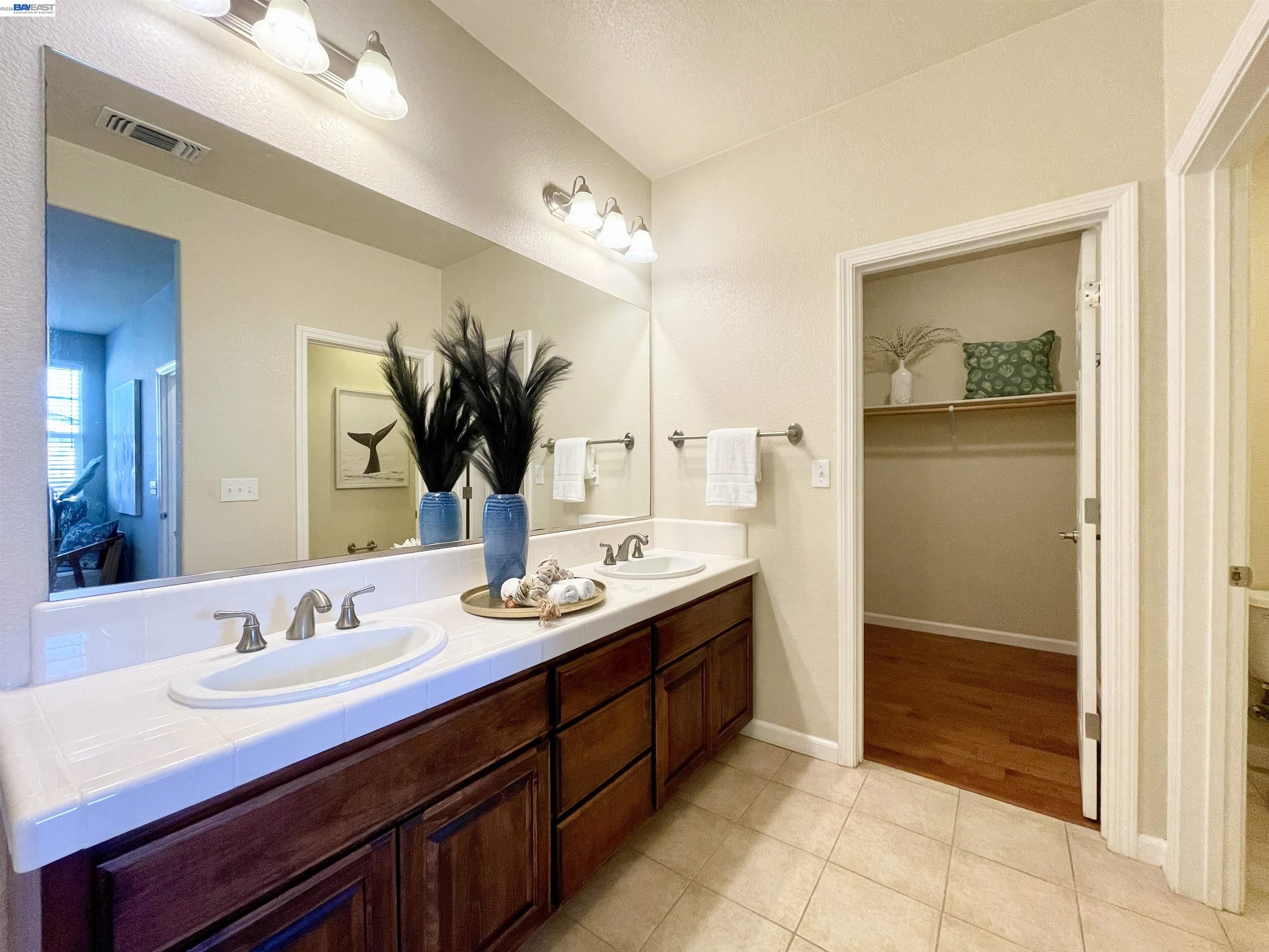 Photo #31: 41125553 Listing: Photo #31