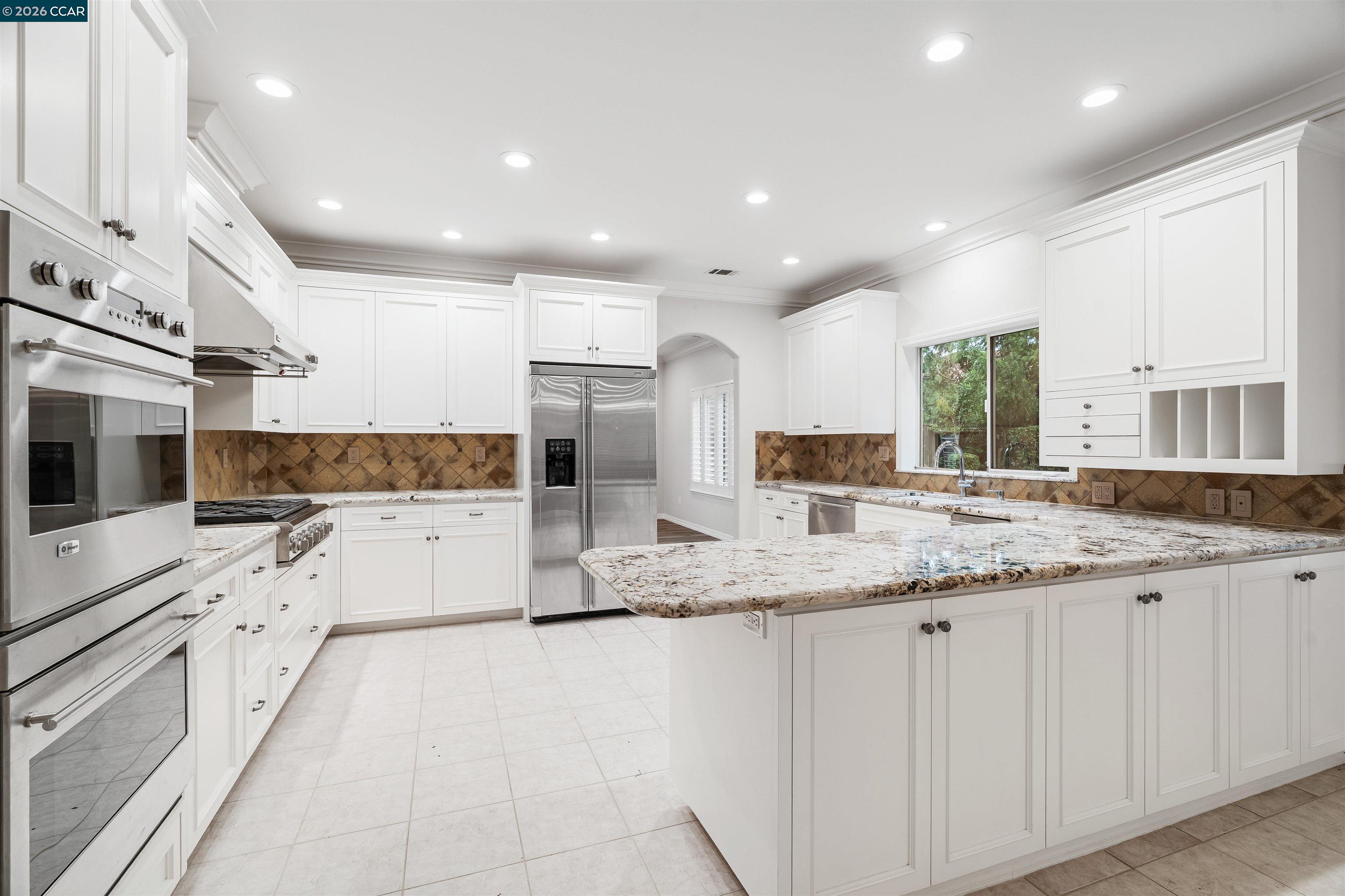 Detail Gallery Image 15 of 50 For 208 Kaitlyn Ln, Danville,  CA 94506 - 5 Beds | 3 Baths