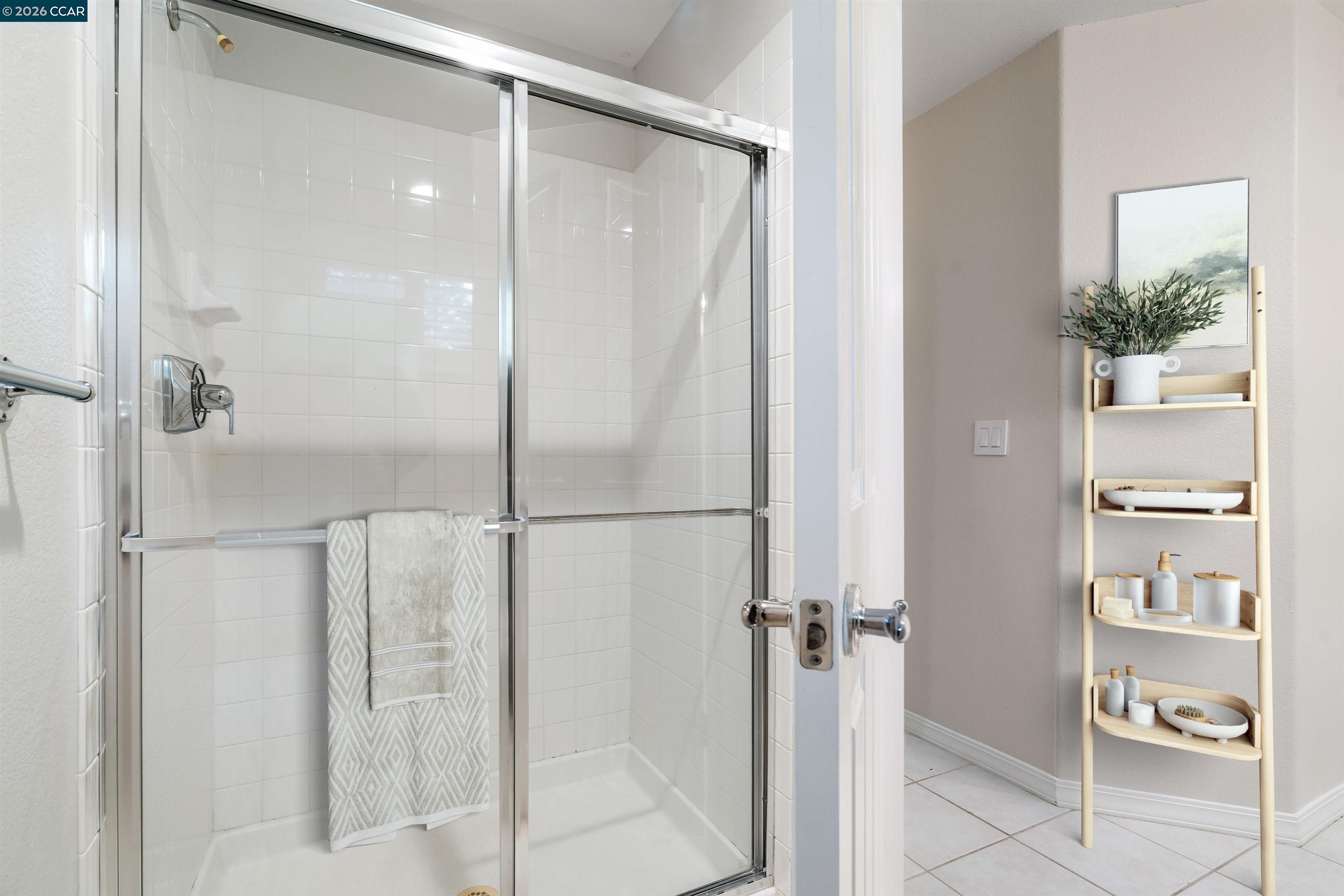 Detail Gallery Image 35 of 50 For 208 Kaitlyn Ln, Danville,  CA 94506 - 5 Beds | 3 Baths