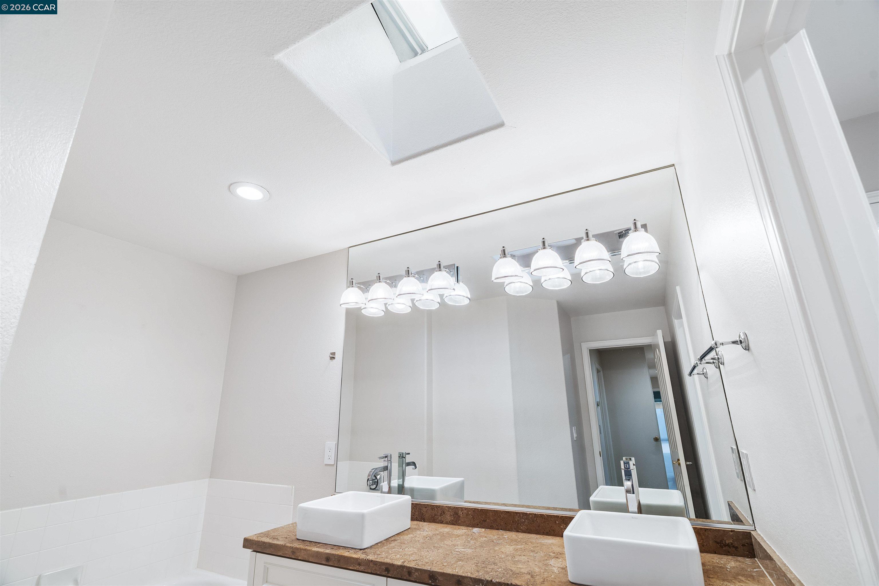 Detail Gallery Image 35 of 51 For 208 Kaitlyn Ln, Danville,  CA 94506 - 5 Beds | 3 Baths