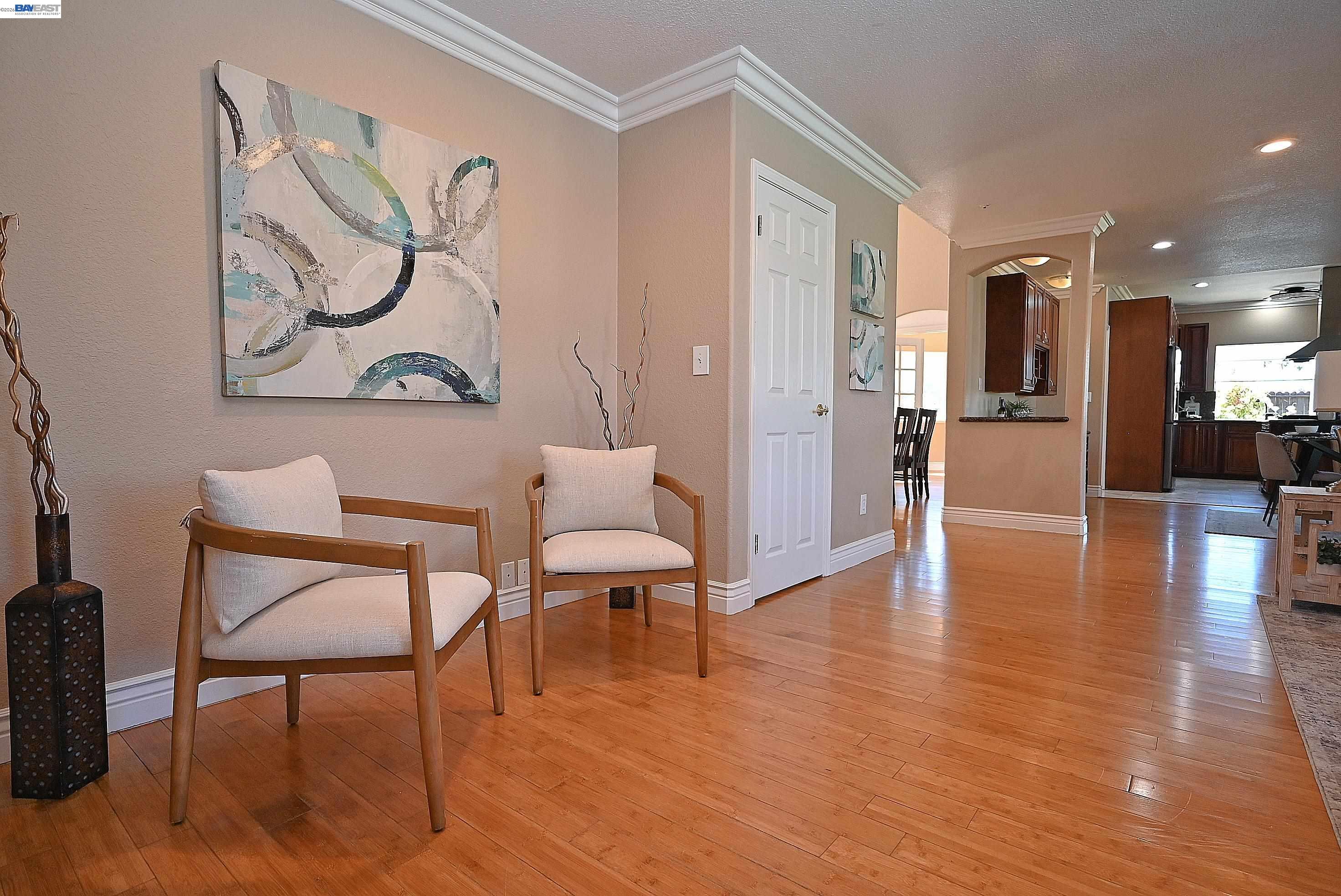 Detail Gallery Image 9 of 50 For 1498 Columbine Way, Livermore,  CA 94551 - 6 Beds | 3 Baths