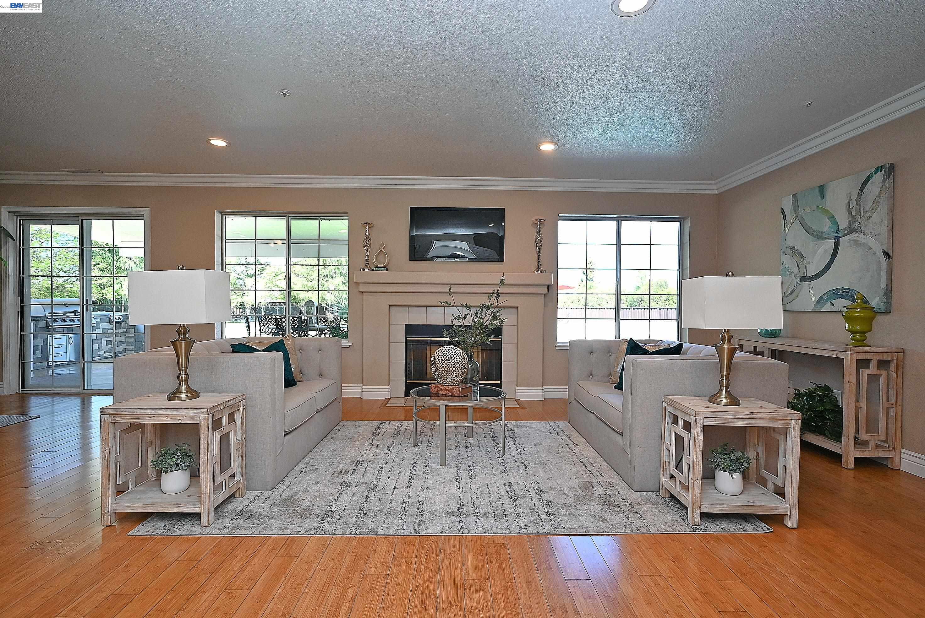 Detail Gallery Image 11 of 50 For 1498 Columbine Way, Livermore,  CA 94551 - 6 Beds | 3 Baths