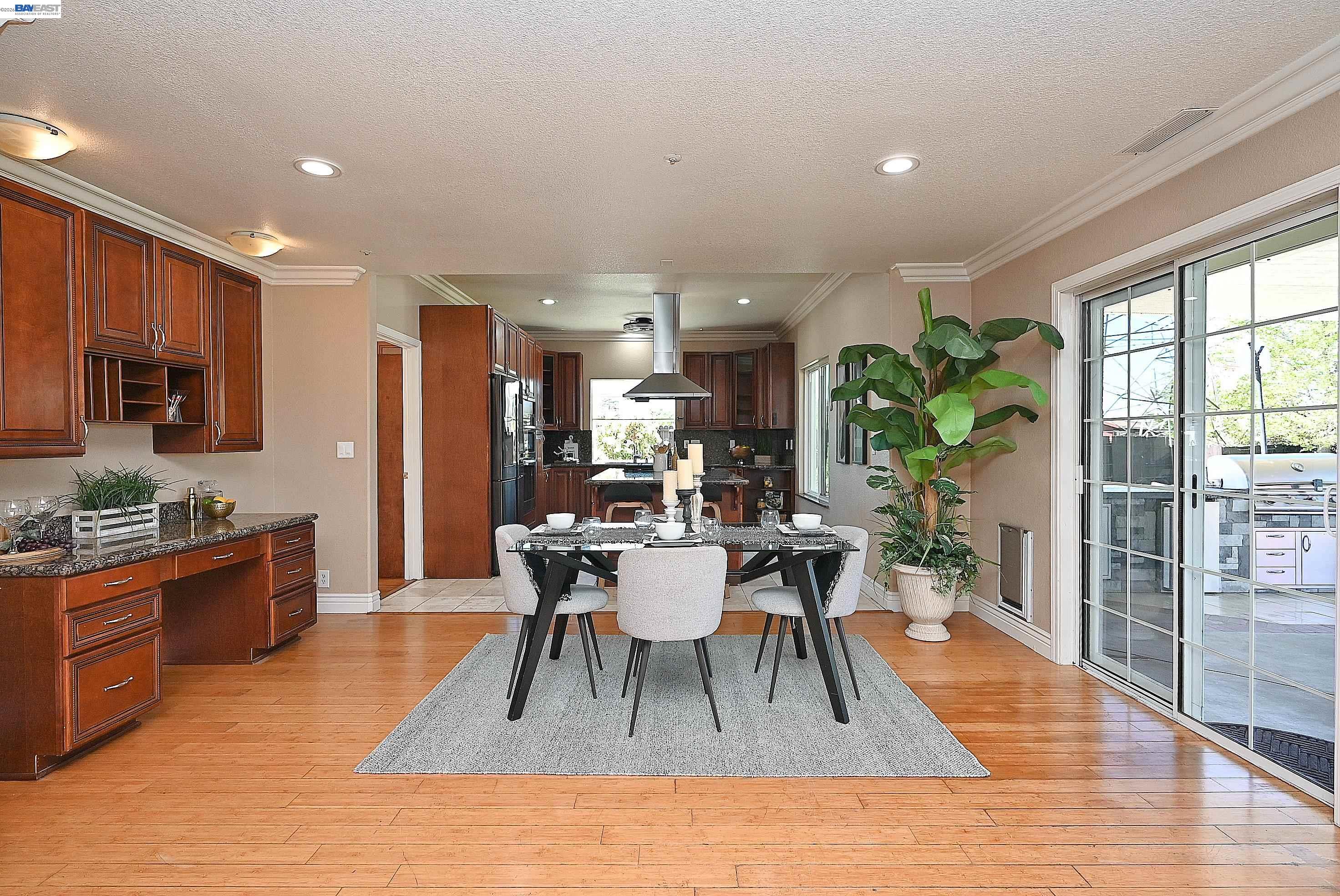 Detail Gallery Image 12 of 50 For 1498 Columbine Way, Livermore,  CA 94551 - 6 Beds | 3 Baths