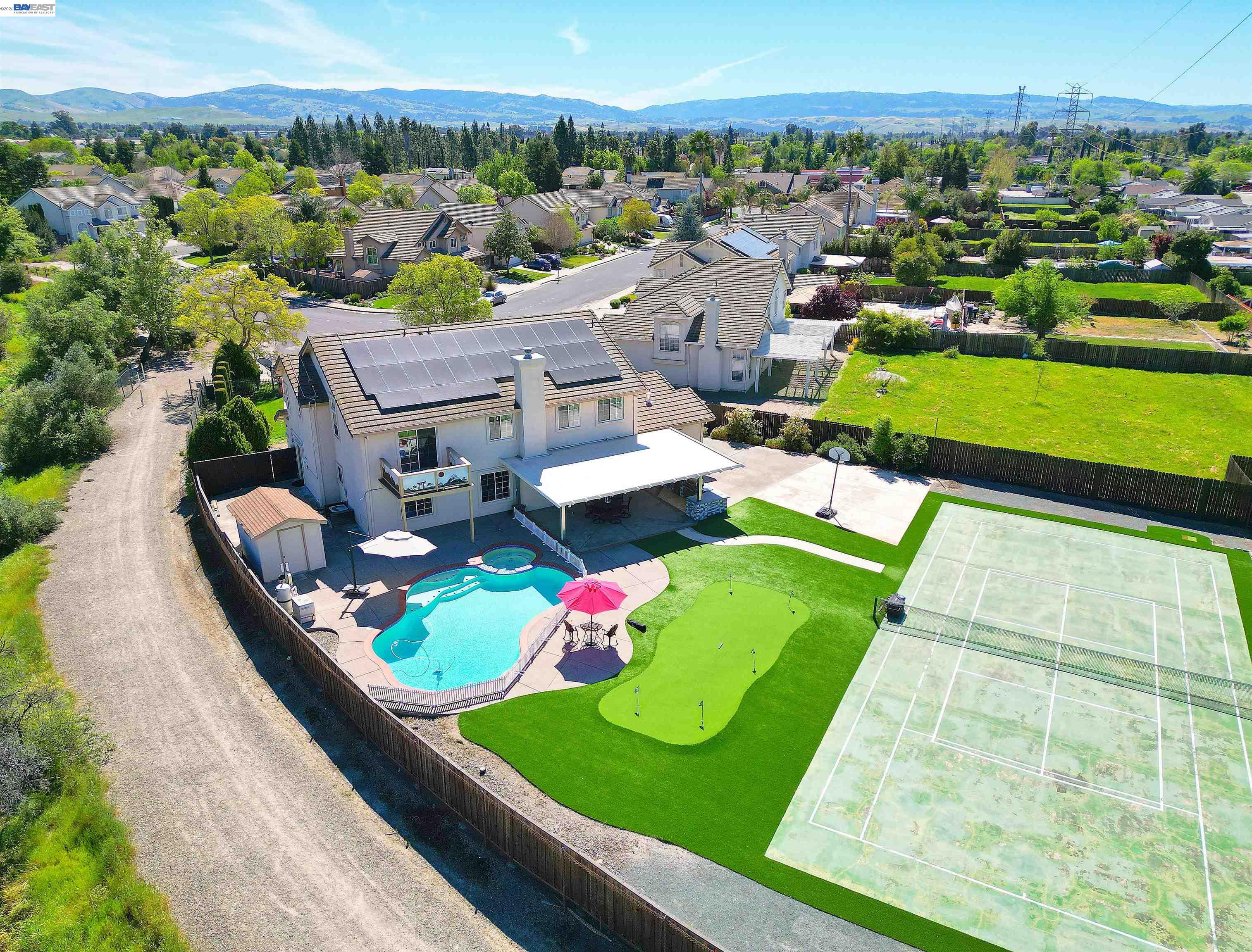 Detail Gallery Image 46 of 50 For 1498 Columbine Way, Livermore,  CA 94551 - 6 Beds | 3 Baths