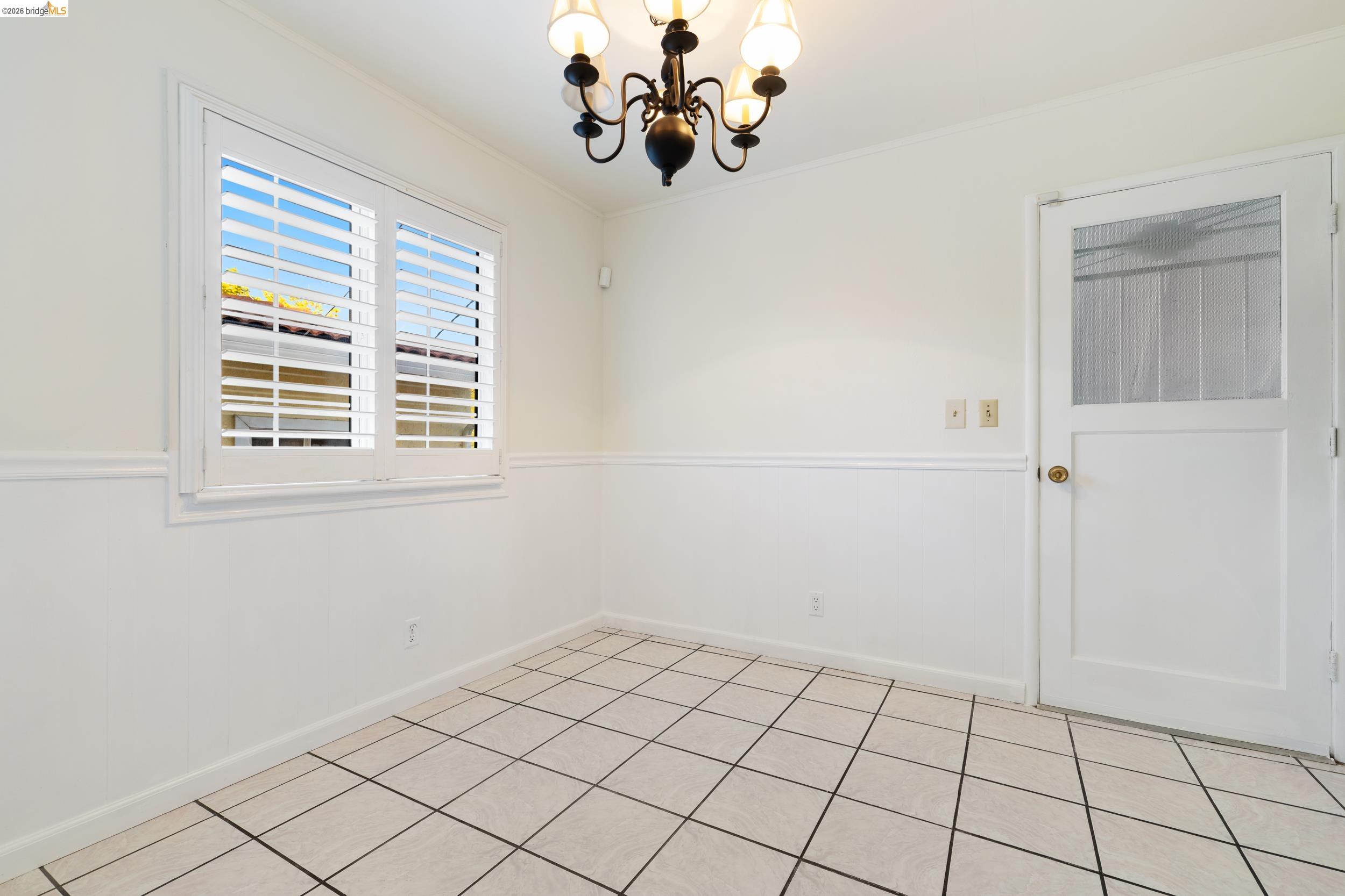 Detail Gallery Image 6 of 39 For 2942 Roosevelt Ln, Antioch,  CA 94509 - 3 Beds | 2 Baths