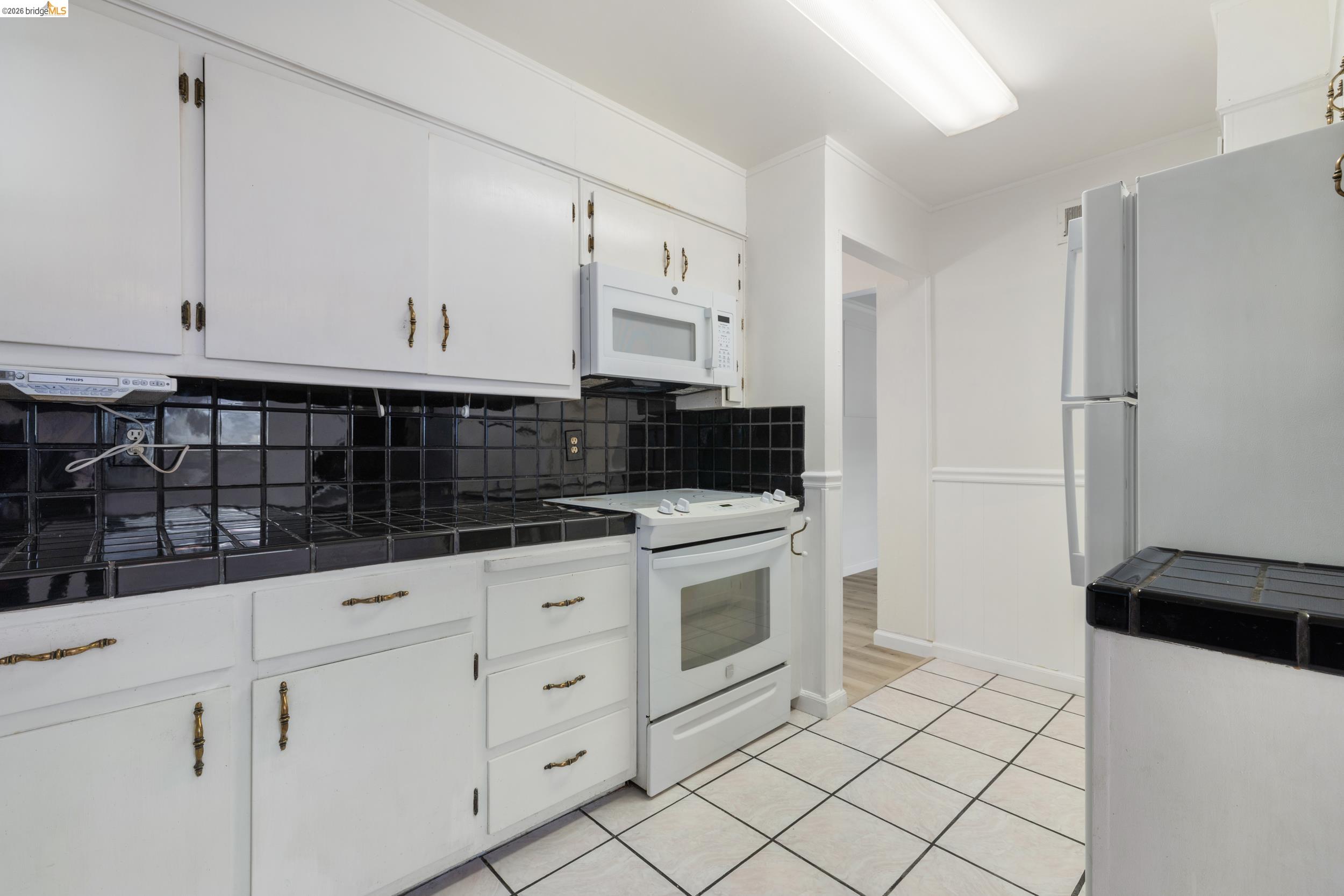 Detail Gallery Image 10 of 39 For 2942 Roosevelt Ln, Antioch,  CA 94509 - 3 Beds | 2 Baths