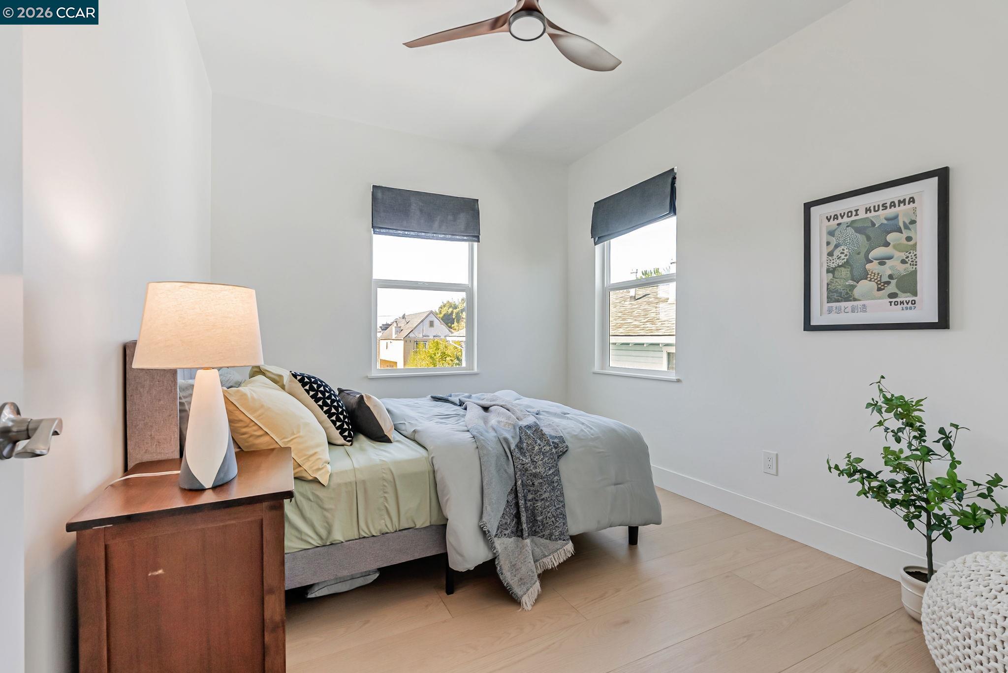 Detail Gallery Image 19 of 37 For 1727 9th St, Oakland,  CA 94607 - 4 Beds | 1/1 Baths