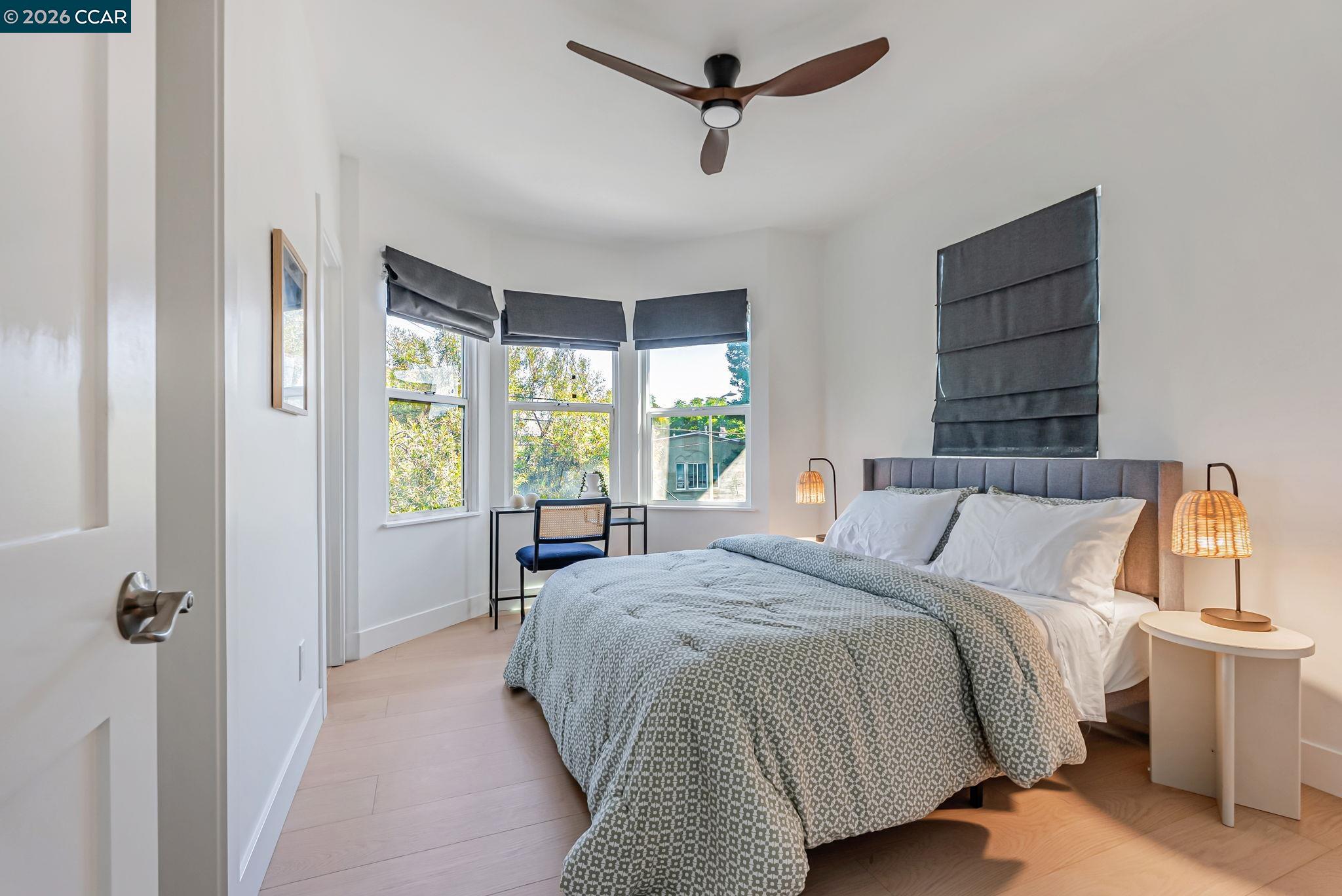 Detail Gallery Image 21 of 37 For 1727 9th St, Oakland,  CA 94607 - 4 Beds | 1/1 Baths