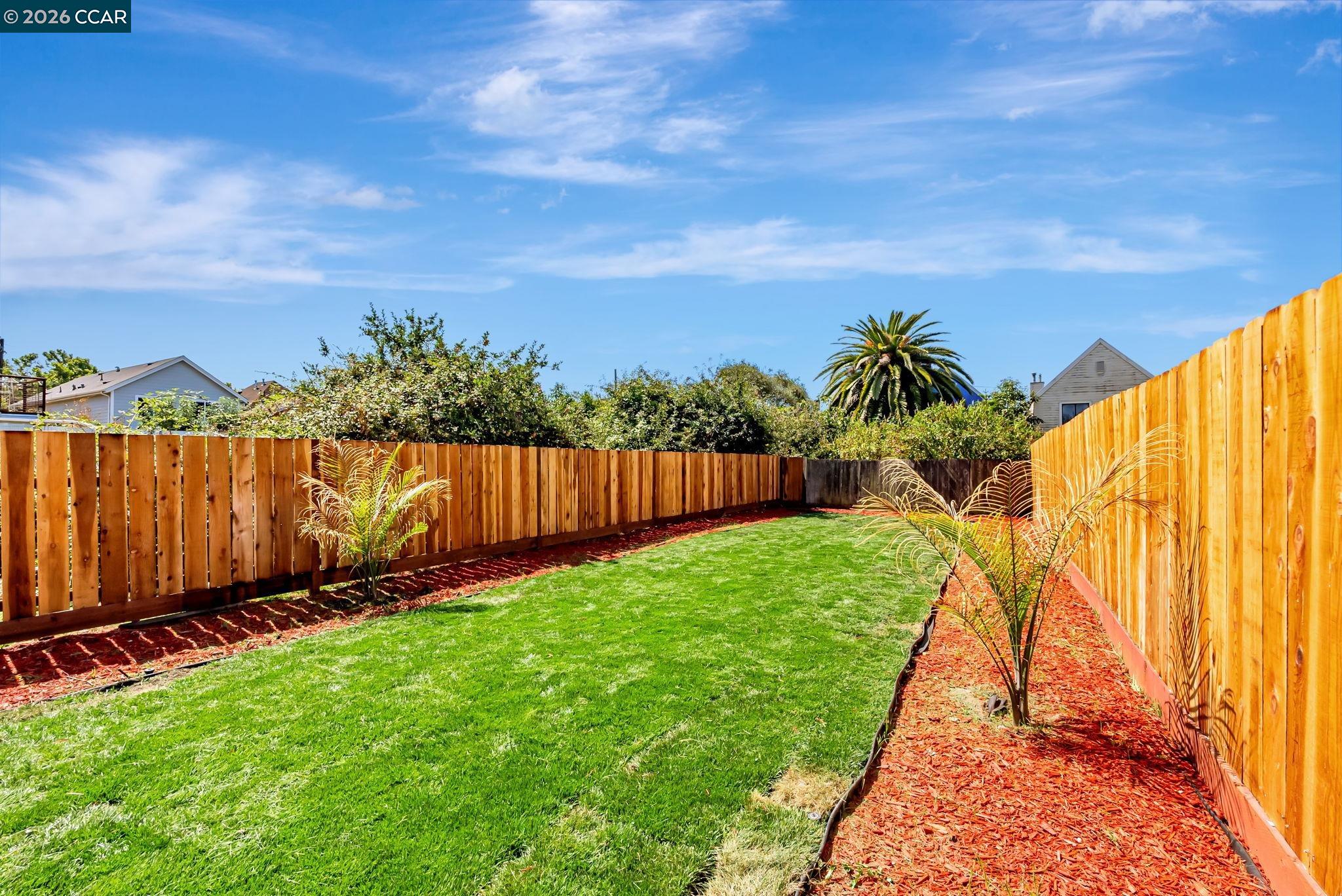 Detail Gallery Image 34 of 37 For 1727 9th St, Oakland,  CA 94607 - 4 Beds | 1/1 Baths