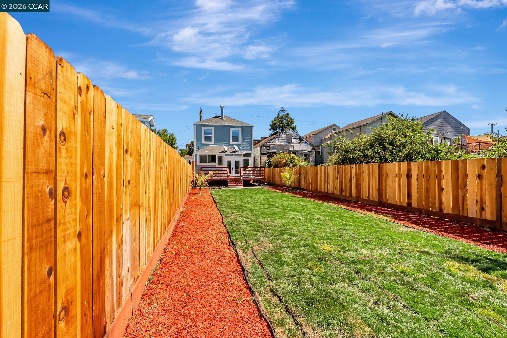 Detail Gallery Image 35 of 37 For 1727 9th St, Oakland,  CA 94607 - 4 Beds | 1/1 Baths