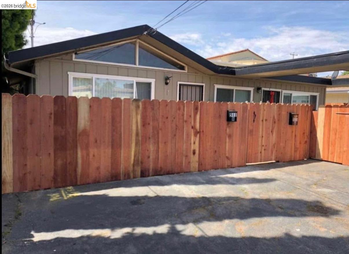 Front Image Thumbnail for EB41125562