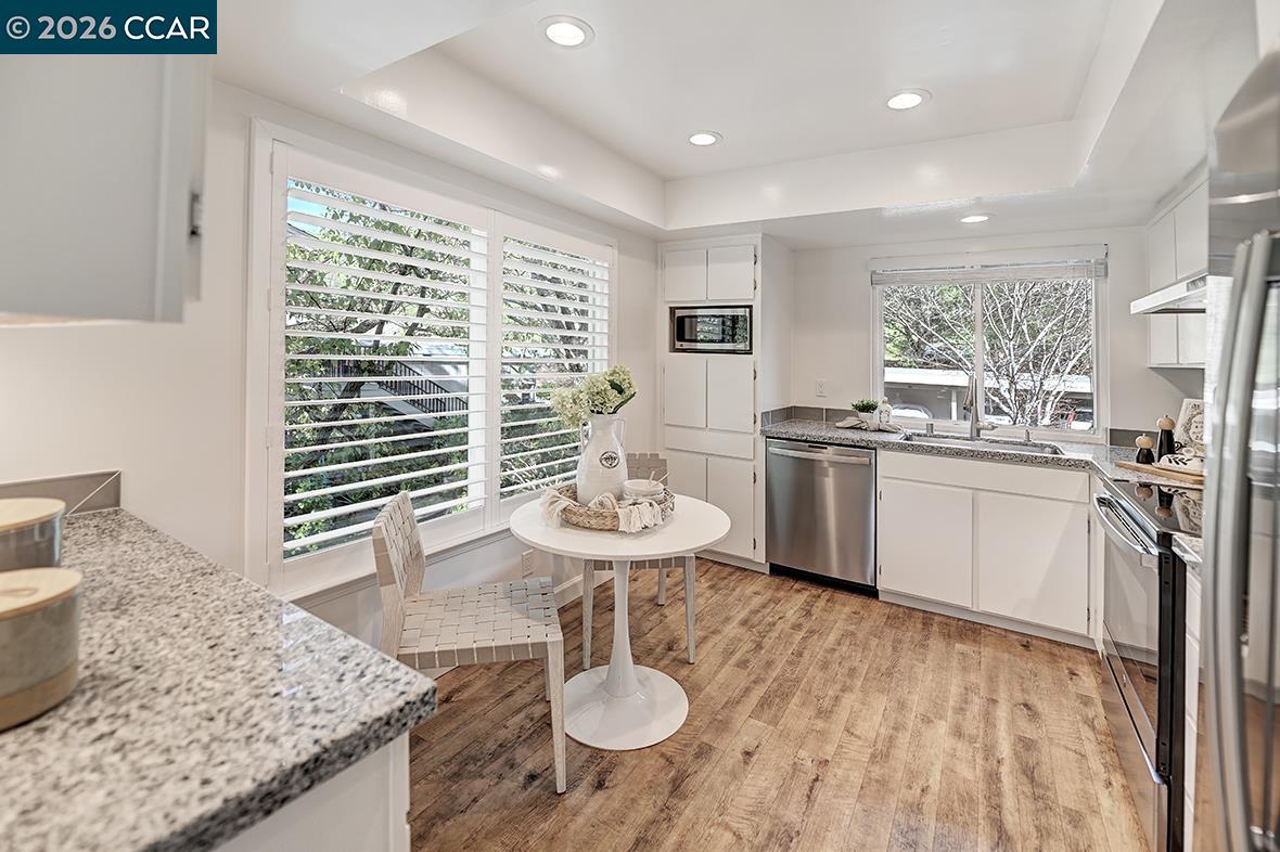 Photo #9: 41125568 Listing: Photo #9