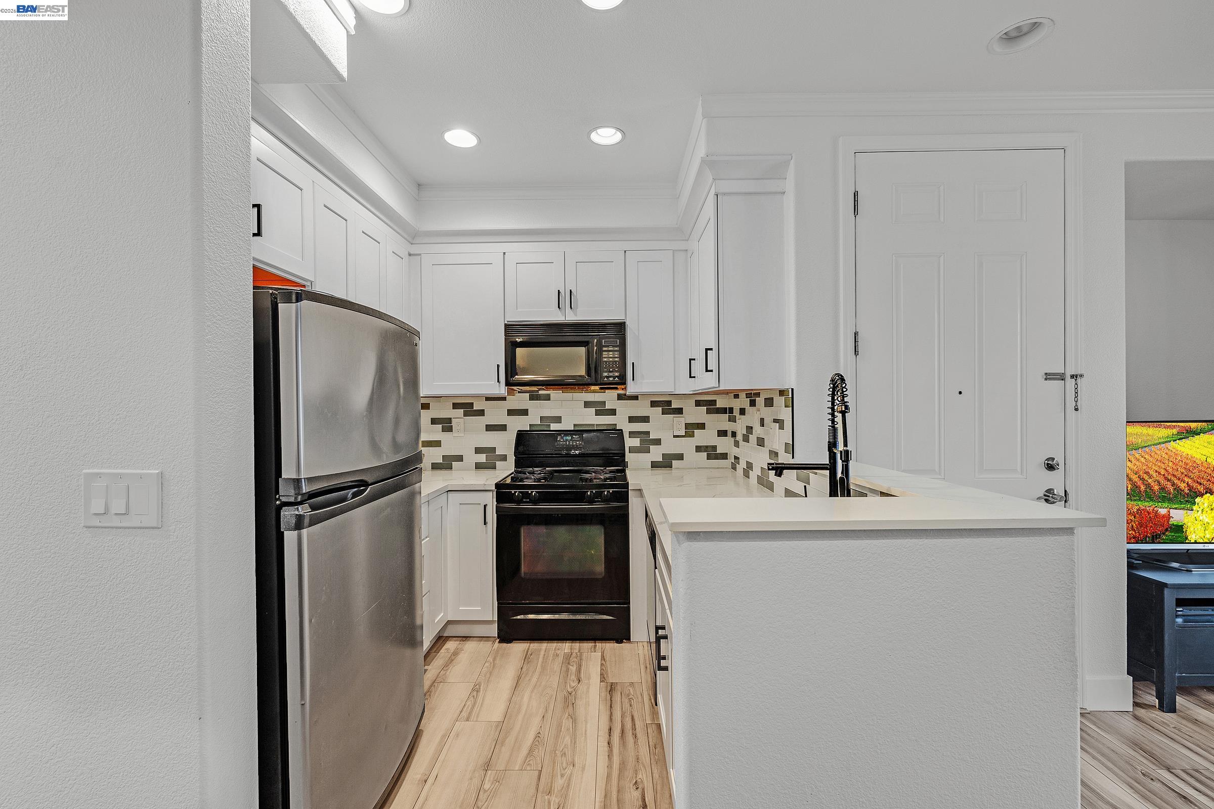 Photo #9: 41125570 Listing: Photo #9