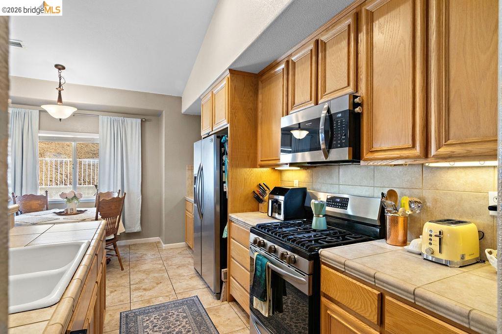 Detail Gallery Image 26 of 60 For 4955 Little John Rd, Copperopolis,  CA 95228 - 4 Beds | 2 Baths