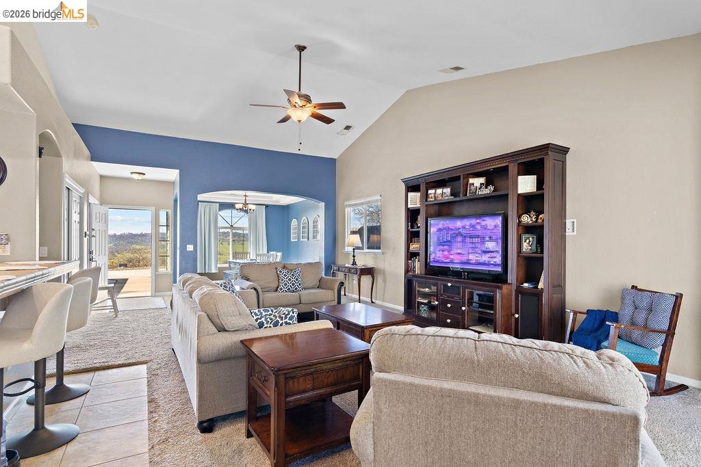 Detail Gallery Image 9 of 60 For 4955 Little John Rd, Copperopolis,  CA 95228 - 4 Beds | 2 Baths