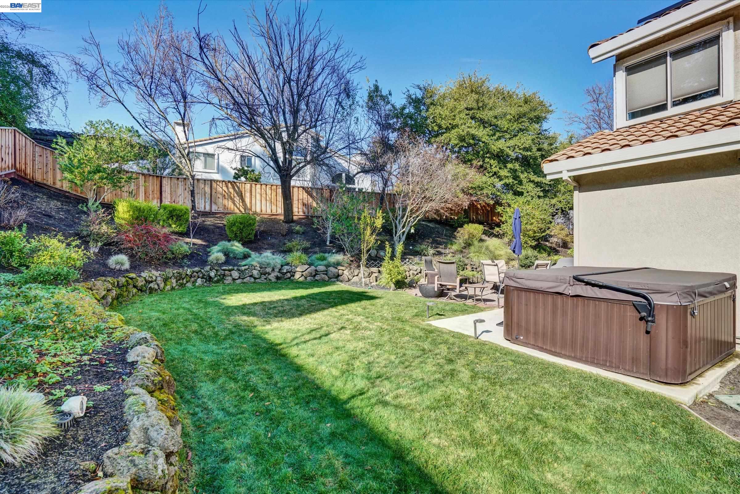 Detail Gallery Image 10 of 58 For 36 Savona Ct, Danville,  CA 94526 - 4 Beds | 3 Baths