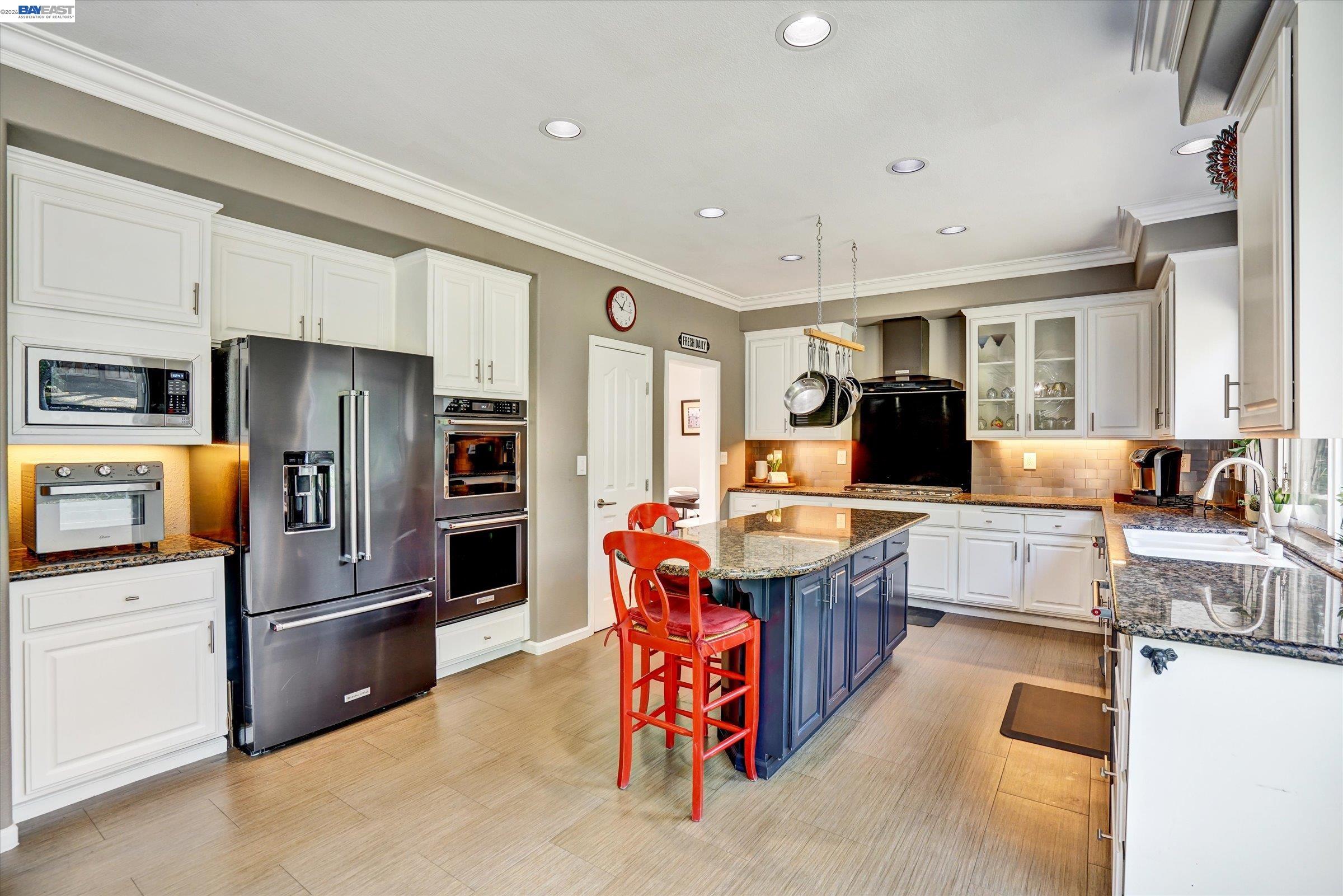 Detail Gallery Image 21 of 58 For 36 Savona Ct, Danville,  CA 94526 - 4 Beds | 3 Baths