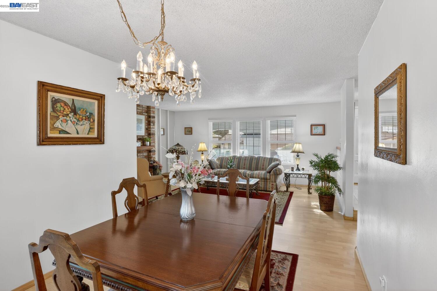 Detail Gallery Image 17 of 50 For 5827 Cold Water Drive, Castro Valley,  CA 94552 - 5 Beds | 2/1 Baths