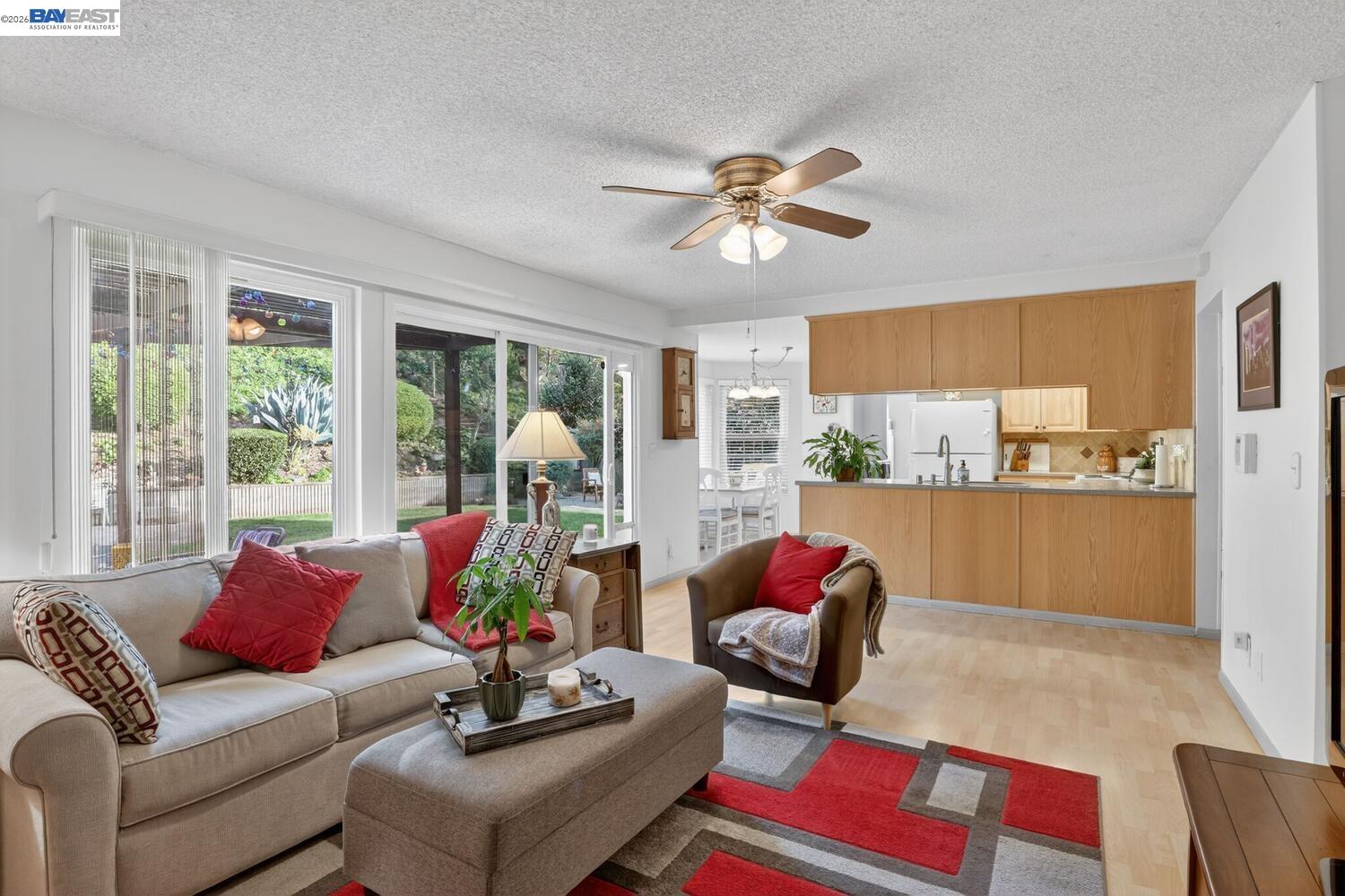 Detail Gallery Image 19 of 50 For 5827 Cold Water Drive, Castro Valley,  CA 94552 - 5 Beds | 2/1 Baths