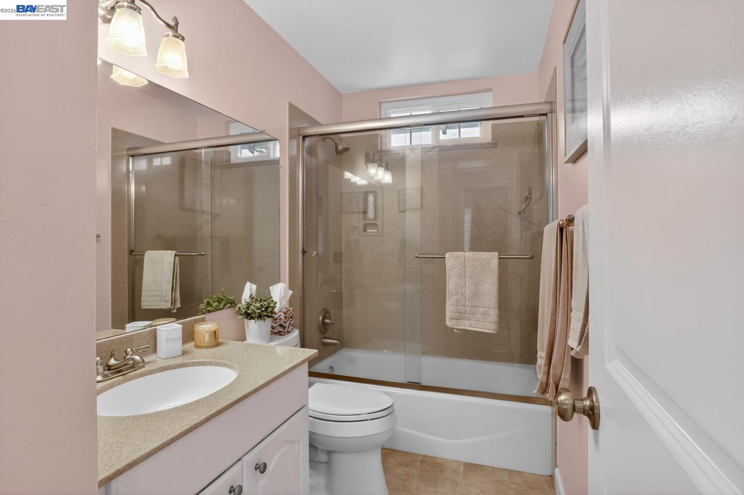 Detail Gallery Image 34 of 50 For 5827 Cold Water Drive, Castro Valley,  CA 94552 - 5 Beds | 2/1 Baths