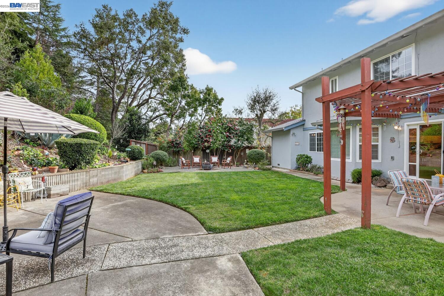 Detail Gallery Image 42 of 50 For 5827 Cold Water Drive, Castro Valley,  CA 94552 - 5 Beds | 2/1 Baths