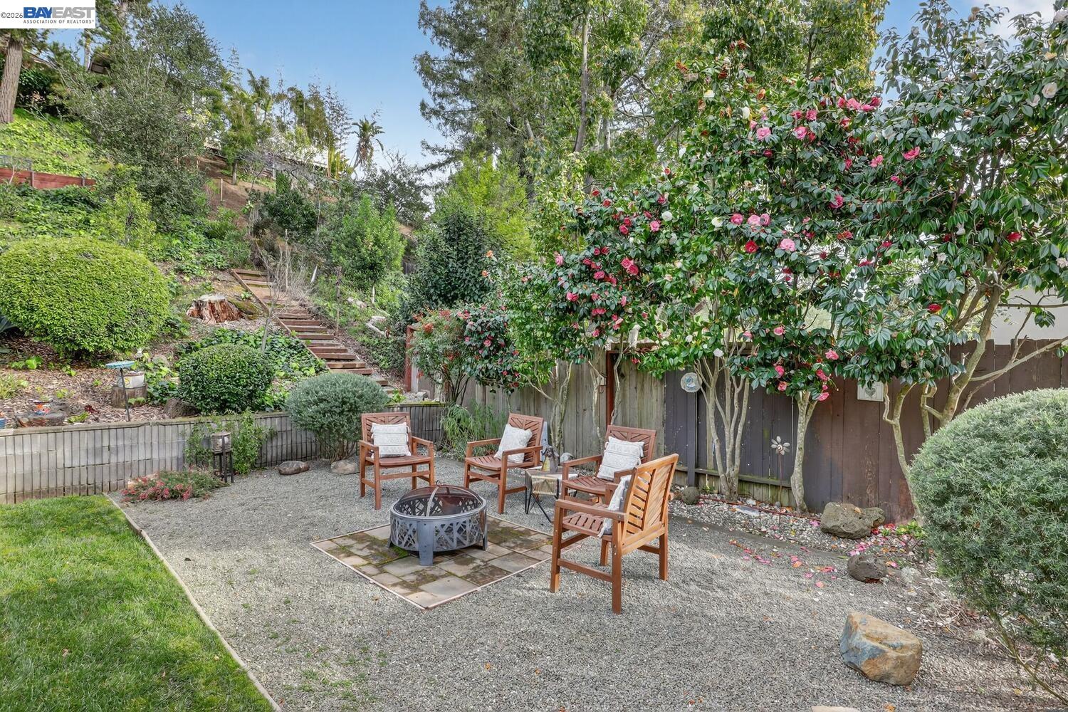 Detail Gallery Image 44 of 50 For 5827 Cold Water Drive, Castro Valley,  CA 94552 - 5 Beds | 2/1 Baths