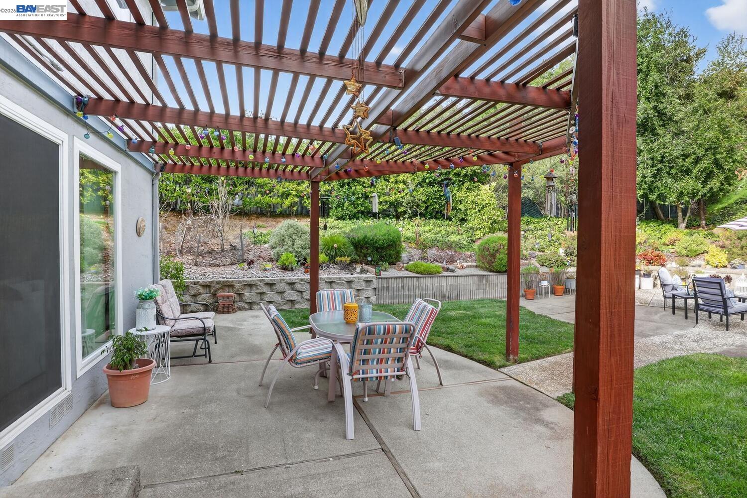 Detail Gallery Image 46 of 50 For 5827 Cold Water Drive, Castro Valley,  CA 94552 - 5 Beds | 2/1 Baths