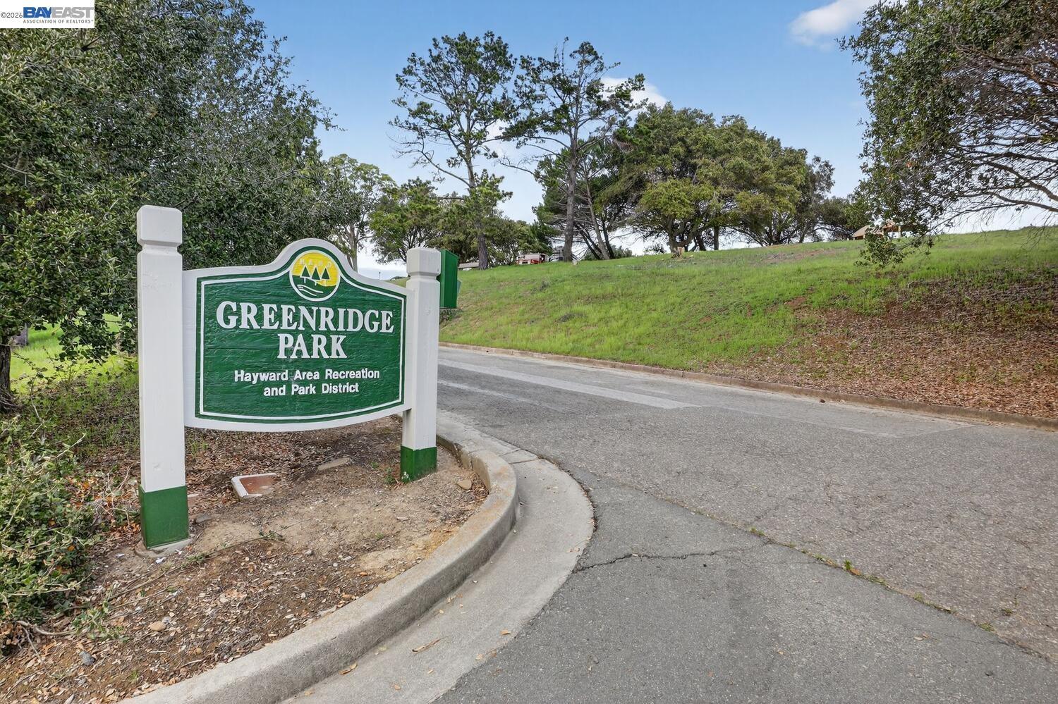 Detail Gallery Image 50 of 50 For 5827 Cold Water Drive, Castro Valley,  CA 94552 - 5 Beds | 2/1 Baths