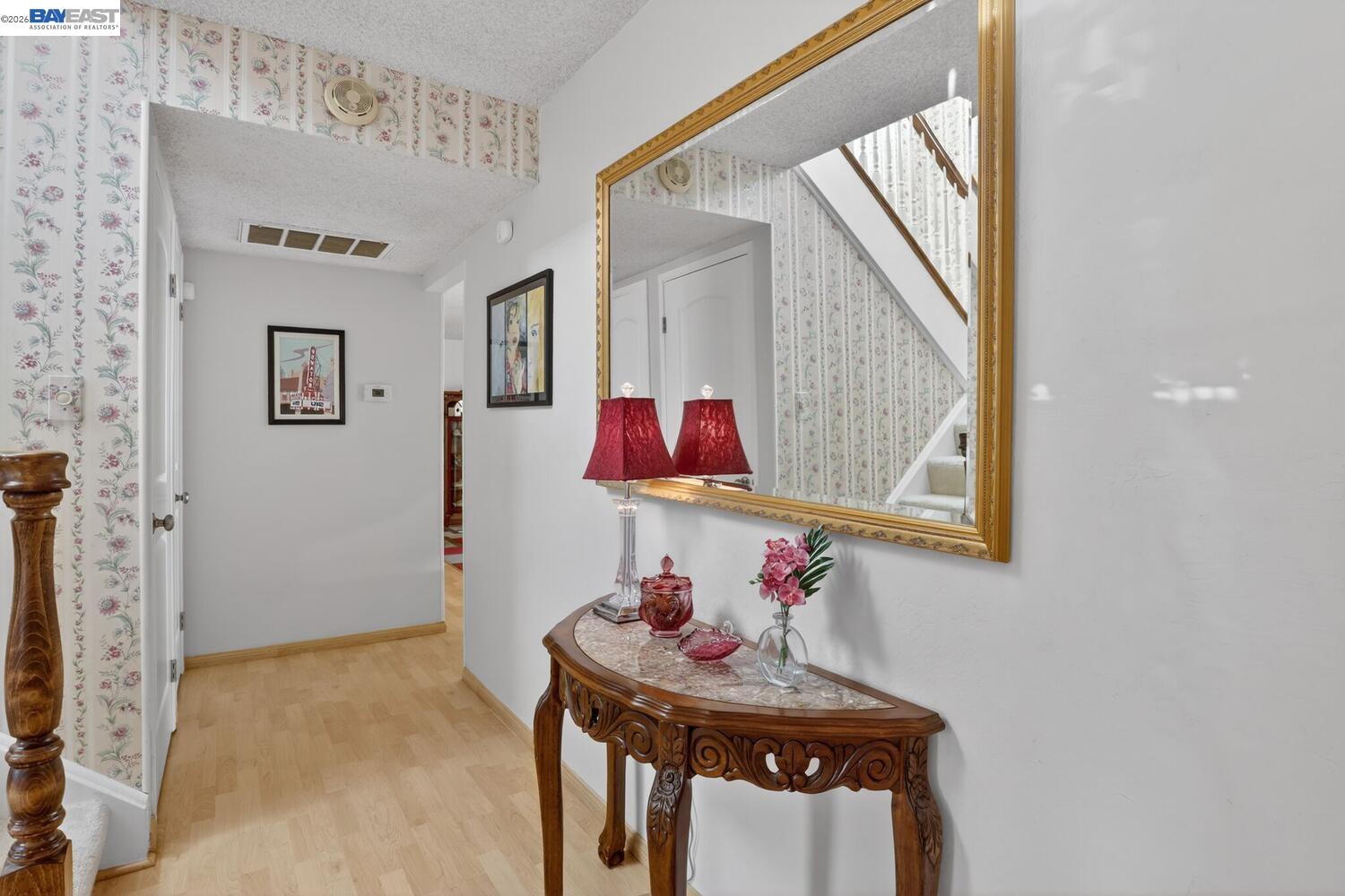 Detail Gallery Image 10 of 50 For 5827 Cold Water Drive, Castro Valley,  CA 94552 - 5 Beds | 2/1 Baths