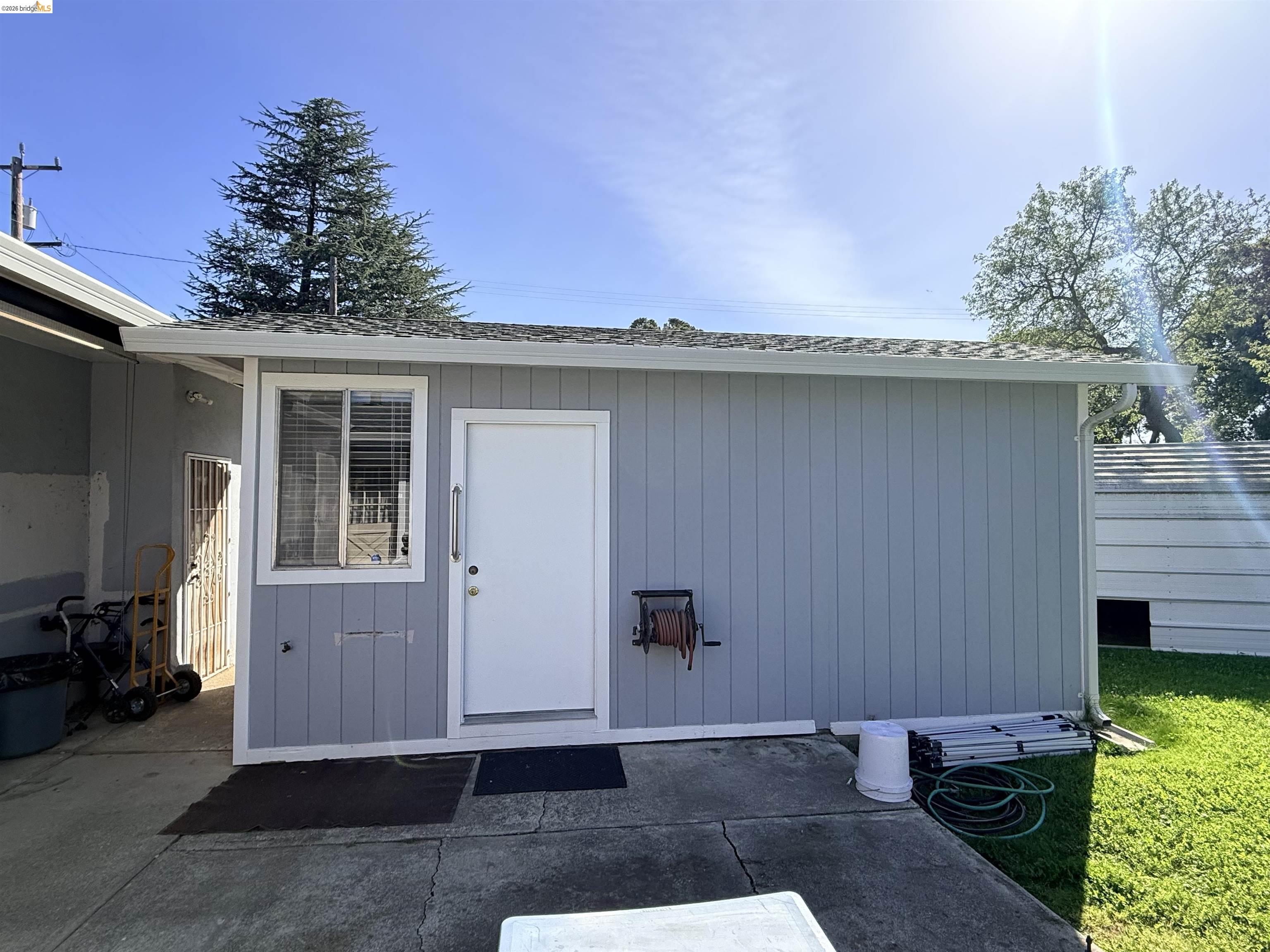 Detail Gallery Image 17 of 23 For 3336 Euclid Avenue, Concord,  CA 94519 - 3 Beds | 2 Baths