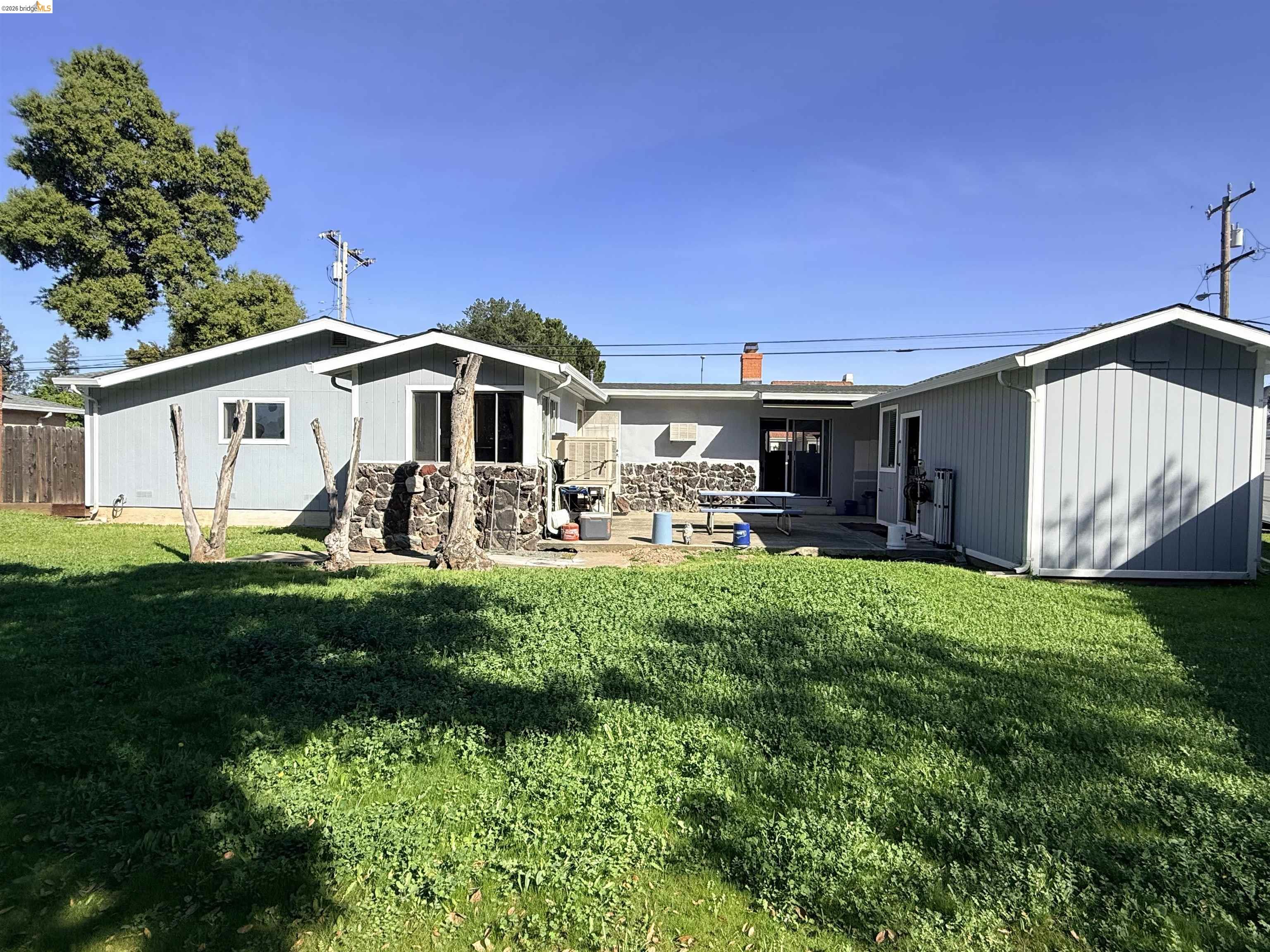 Detail Gallery Image 20 of 23 For 3336 Euclid Avenue, Concord,  CA 94519 - 3 Beds | 2 Baths