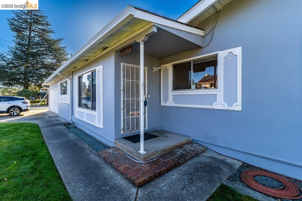 Detail Gallery Image 7 of 37 For 3336 Euclid Avenue, Concord,  CA 94519 - 3 Beds | 2 Baths