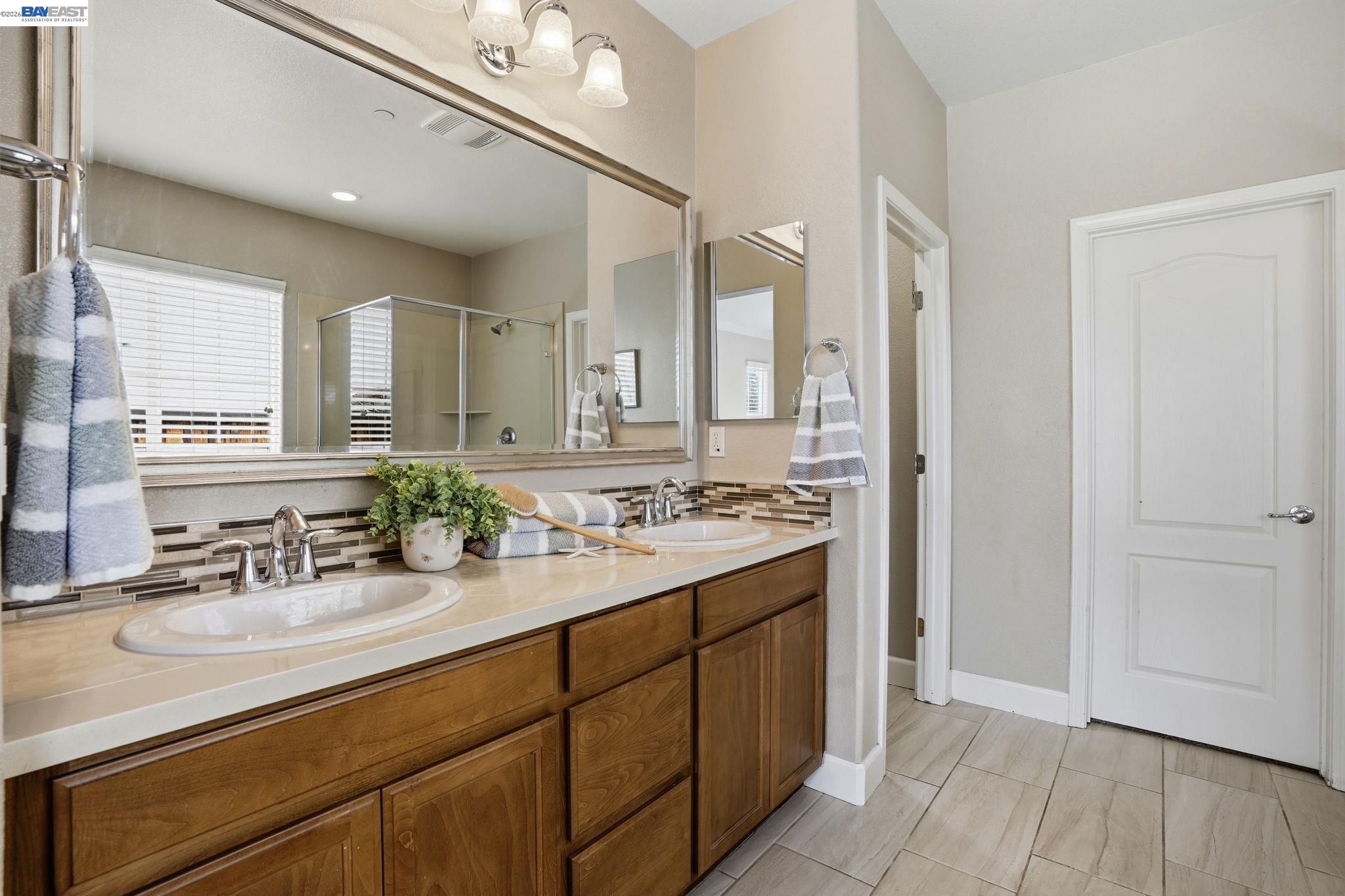 Detail Gallery Image 25 of 47 For 1718 Kyle Dayton Dr, Tracy,  CA 95376 - 4 Beds | 2/1 Baths
