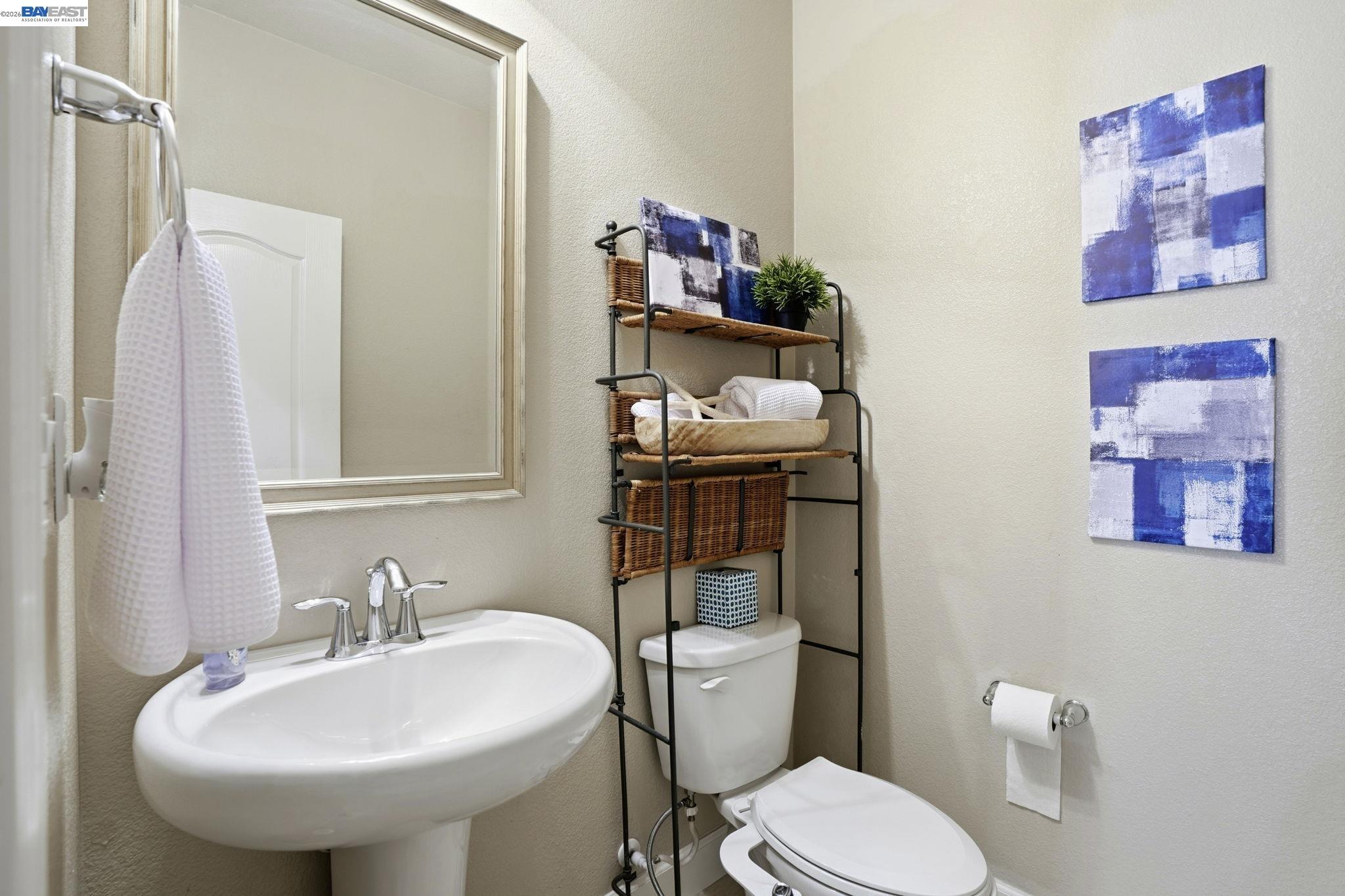 Detail Gallery Image 28 of 47 For 1718 Kyle Dayton Dr, Tracy,  CA 95376 - 4 Beds | 2/1 Baths