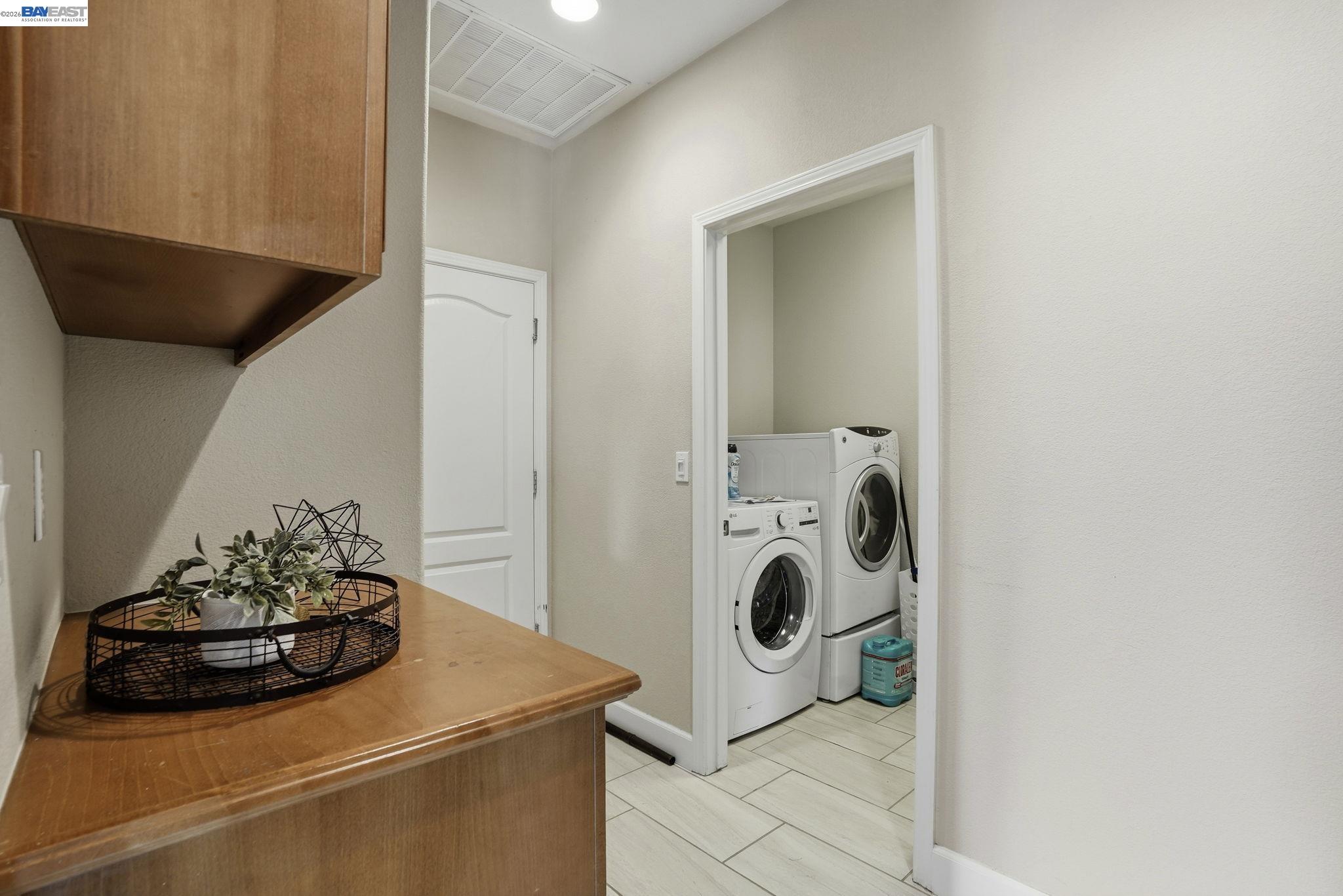 Detail Gallery Image 30 of 47 For 1718 Kyle Dayton Dr, Tracy,  CA 95376 - 4 Beds | 2/1 Baths