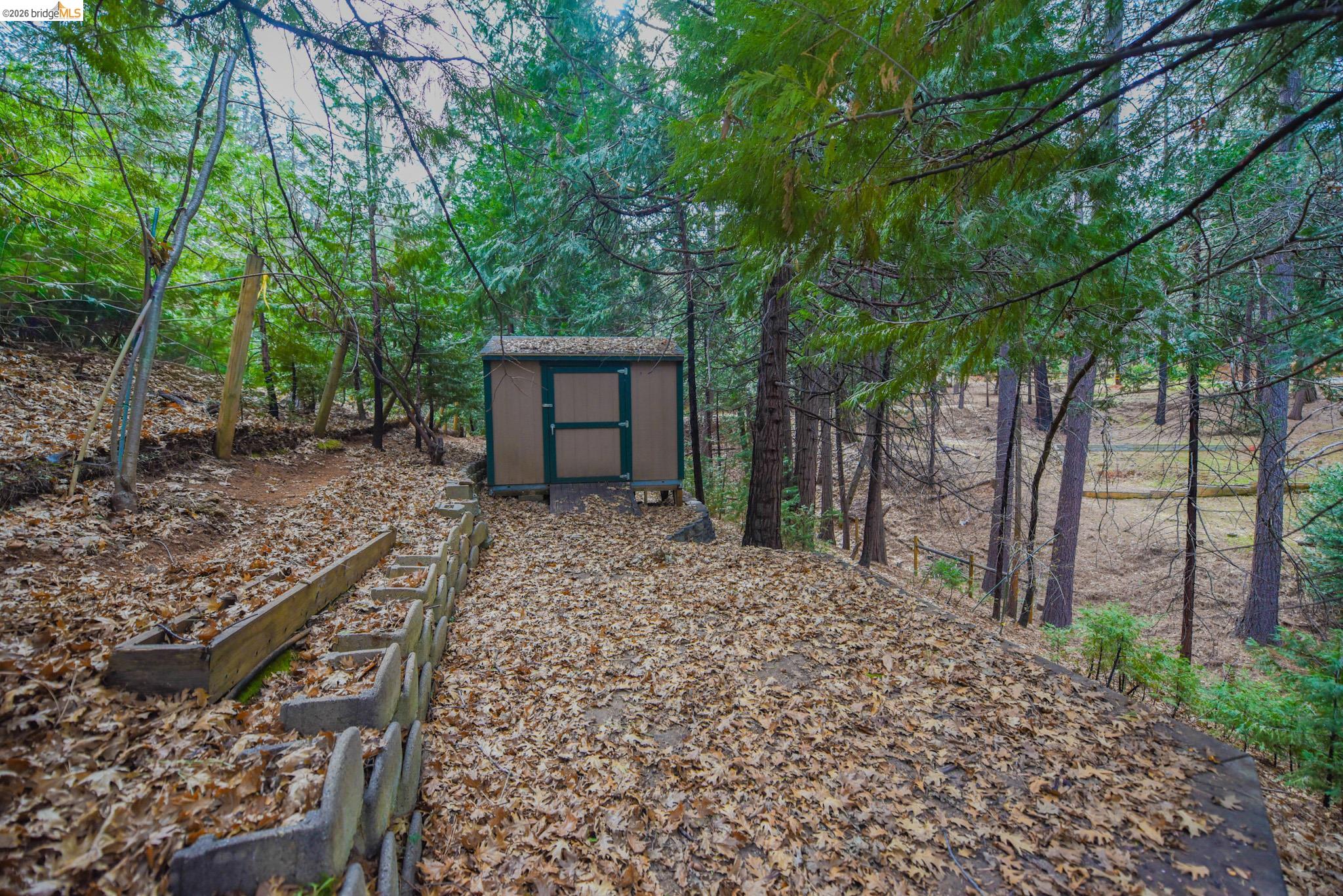 Detail Gallery Image 35 of 39 For 24132 Awahanee Rd, Sonora,  CA 95370 - 3 Beds | 2 Baths