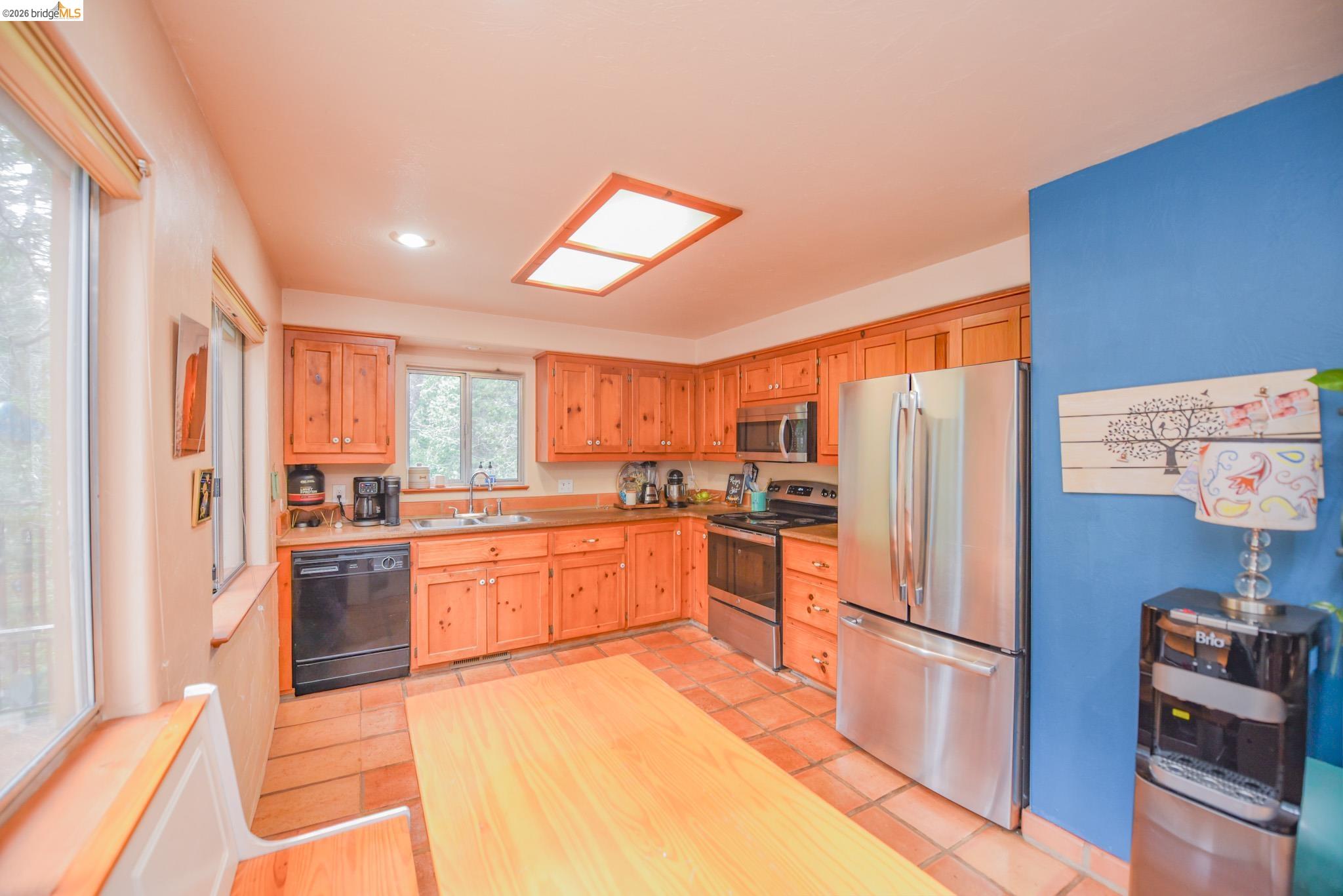 Detail Gallery Image 7 of 39 For 24132 Awahanee Rd, Sonora,  CA 95370 - 3 Beds | 2 Baths