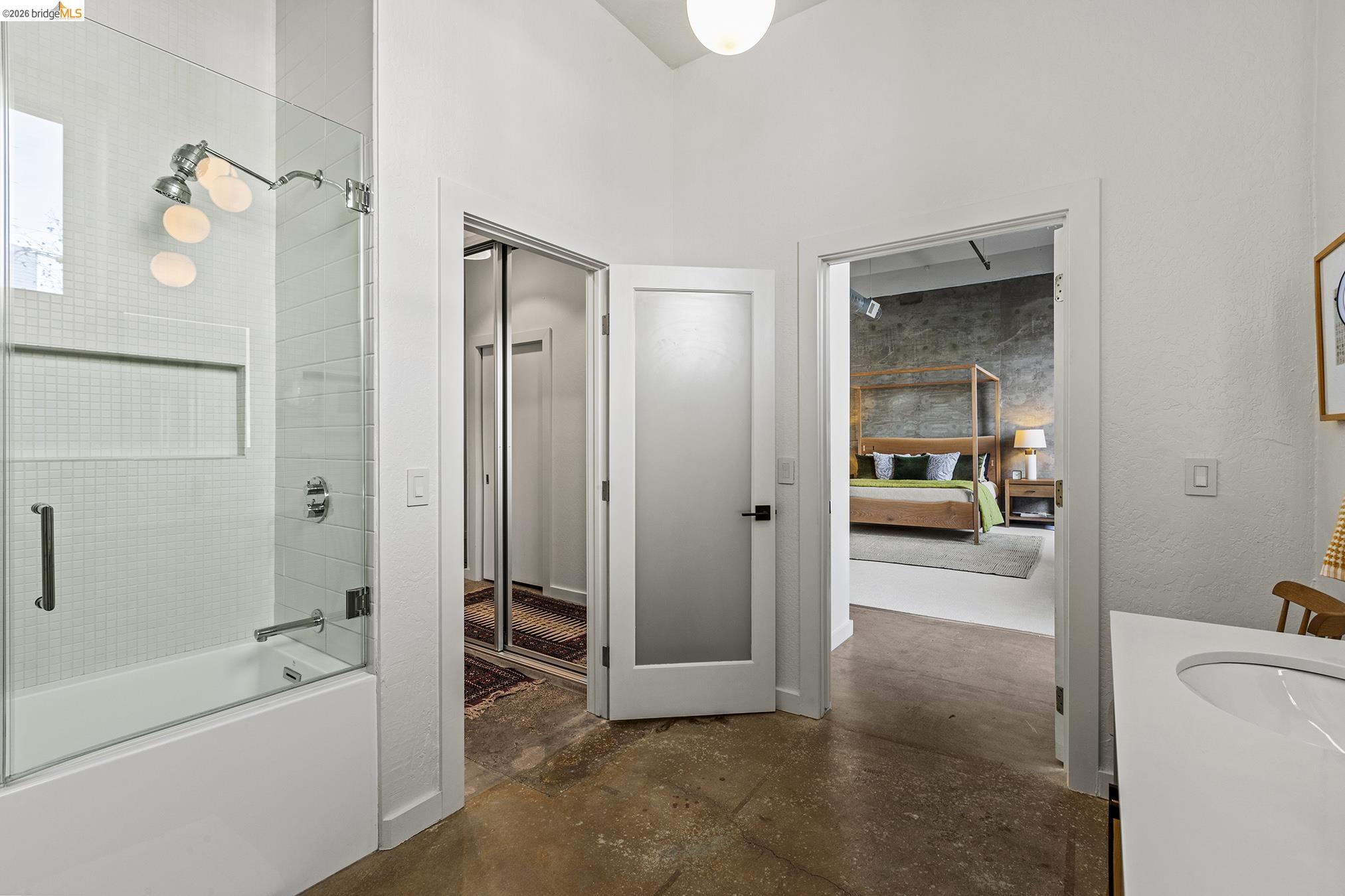 Photo #32: 41125579 Listing: Photo #32