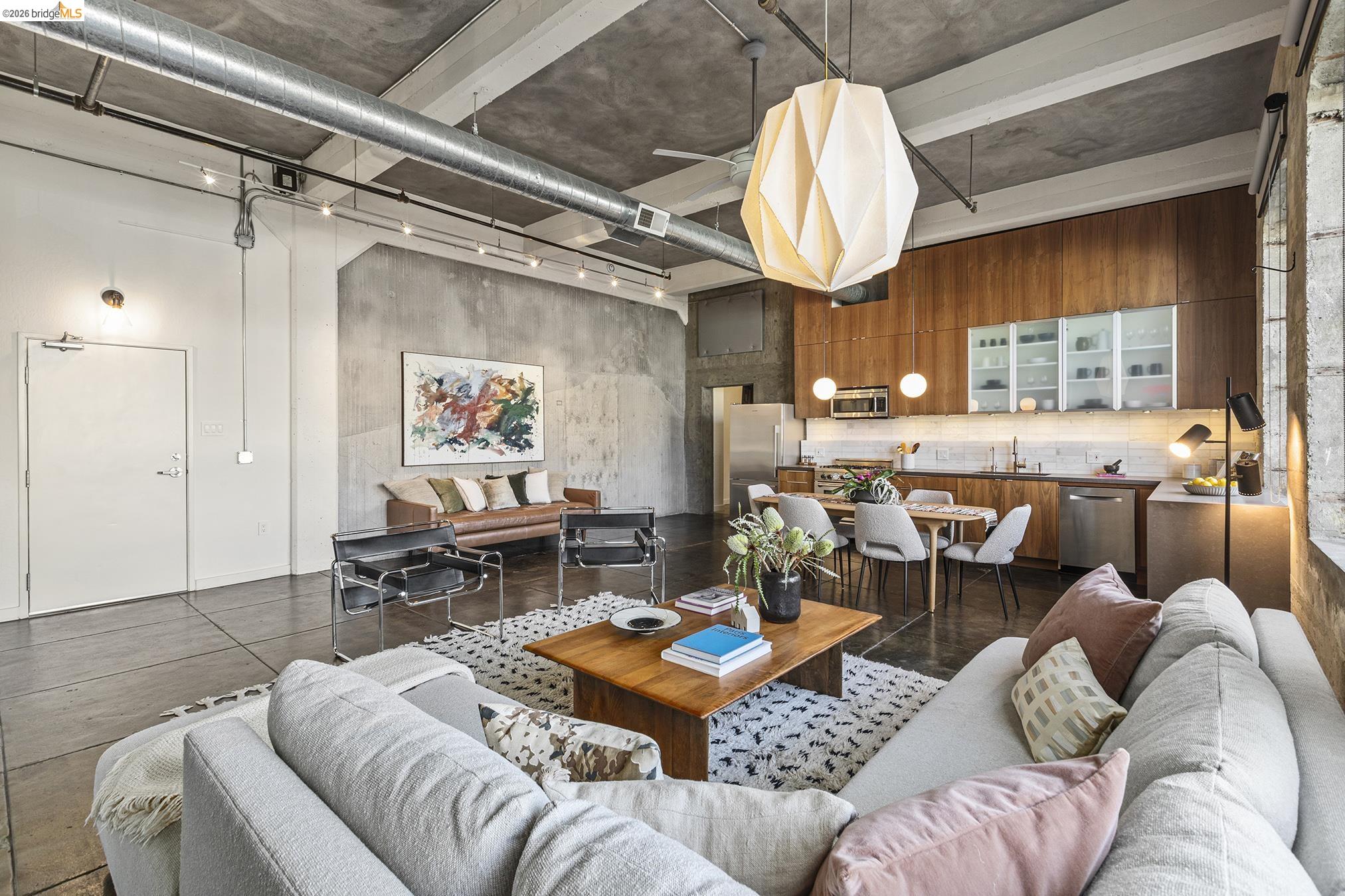 Photo #5: 41125579 Listing: Photo #5